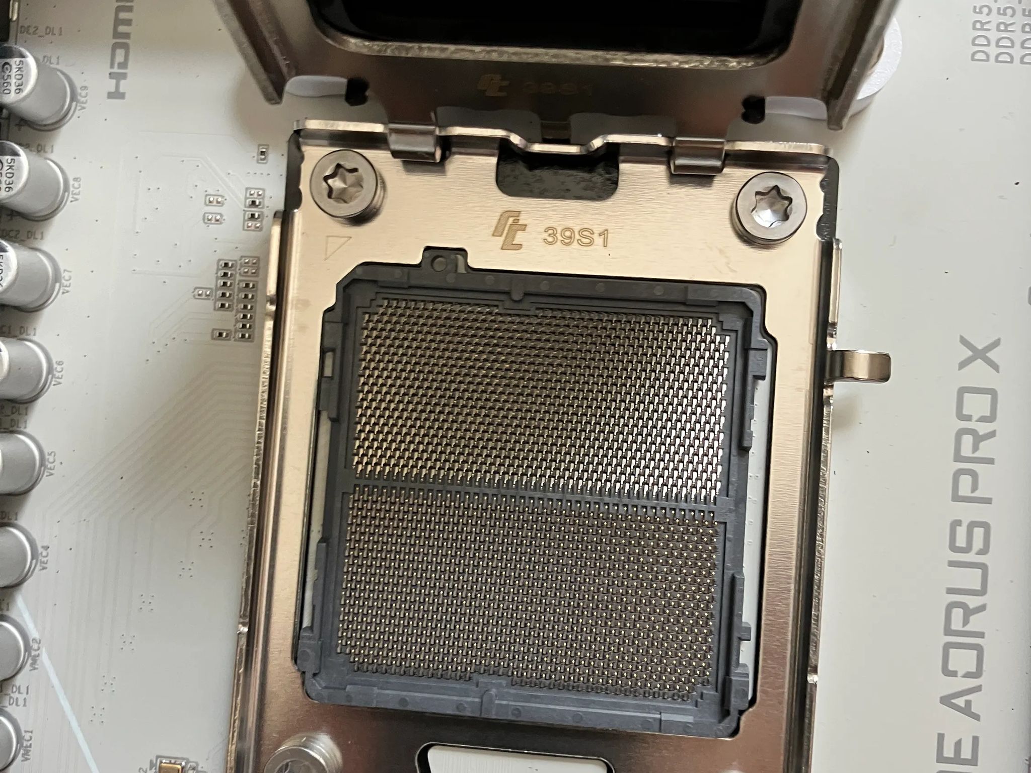 Gigabyte Aorus X670E Pro X
