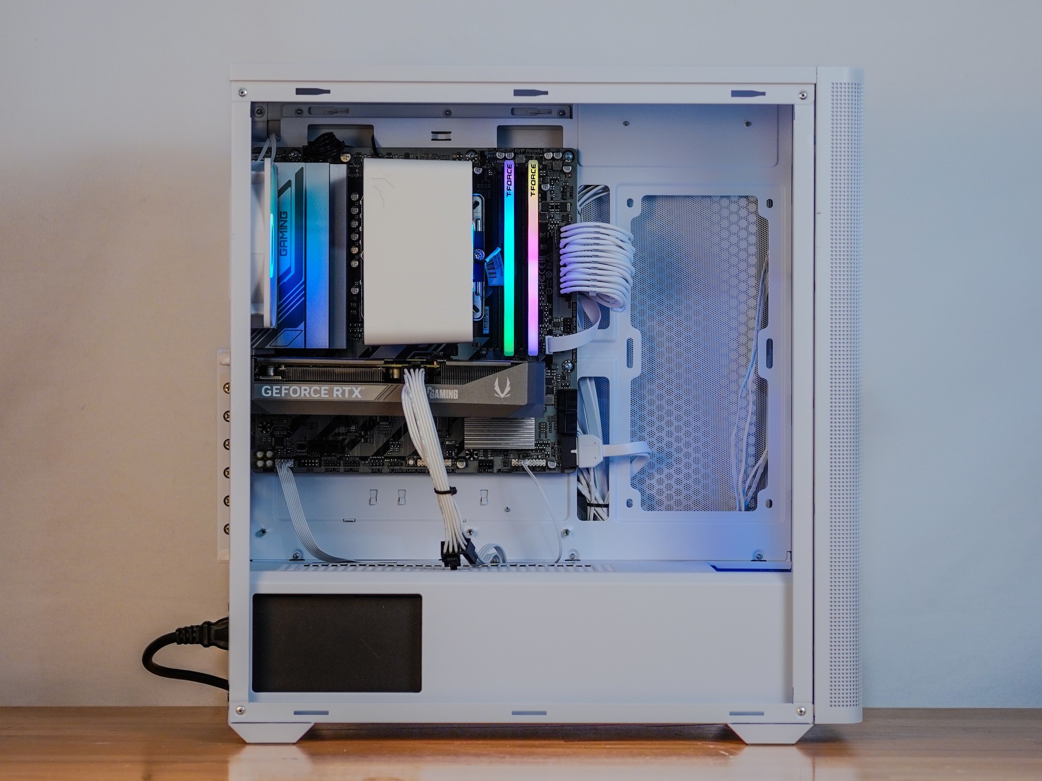 "𝒩𝒰𝒞𝐼𝒰𝒮" Gaming Computer - Ryzen 5 5500, RTX 5060, 16GB DDR4 Ram (V6) by EXT PCs