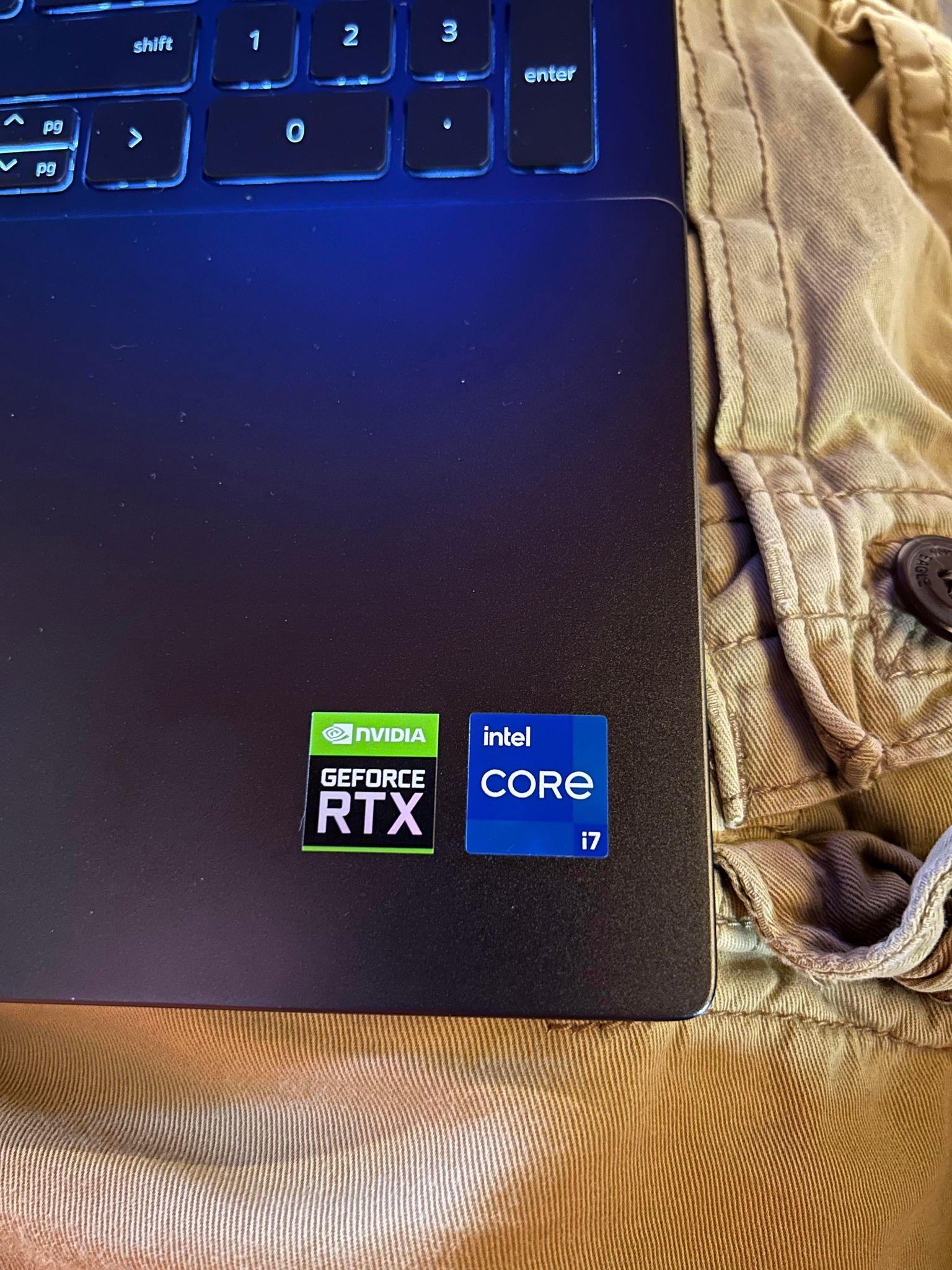 Like new UPGRADED Dell Vostro 7620