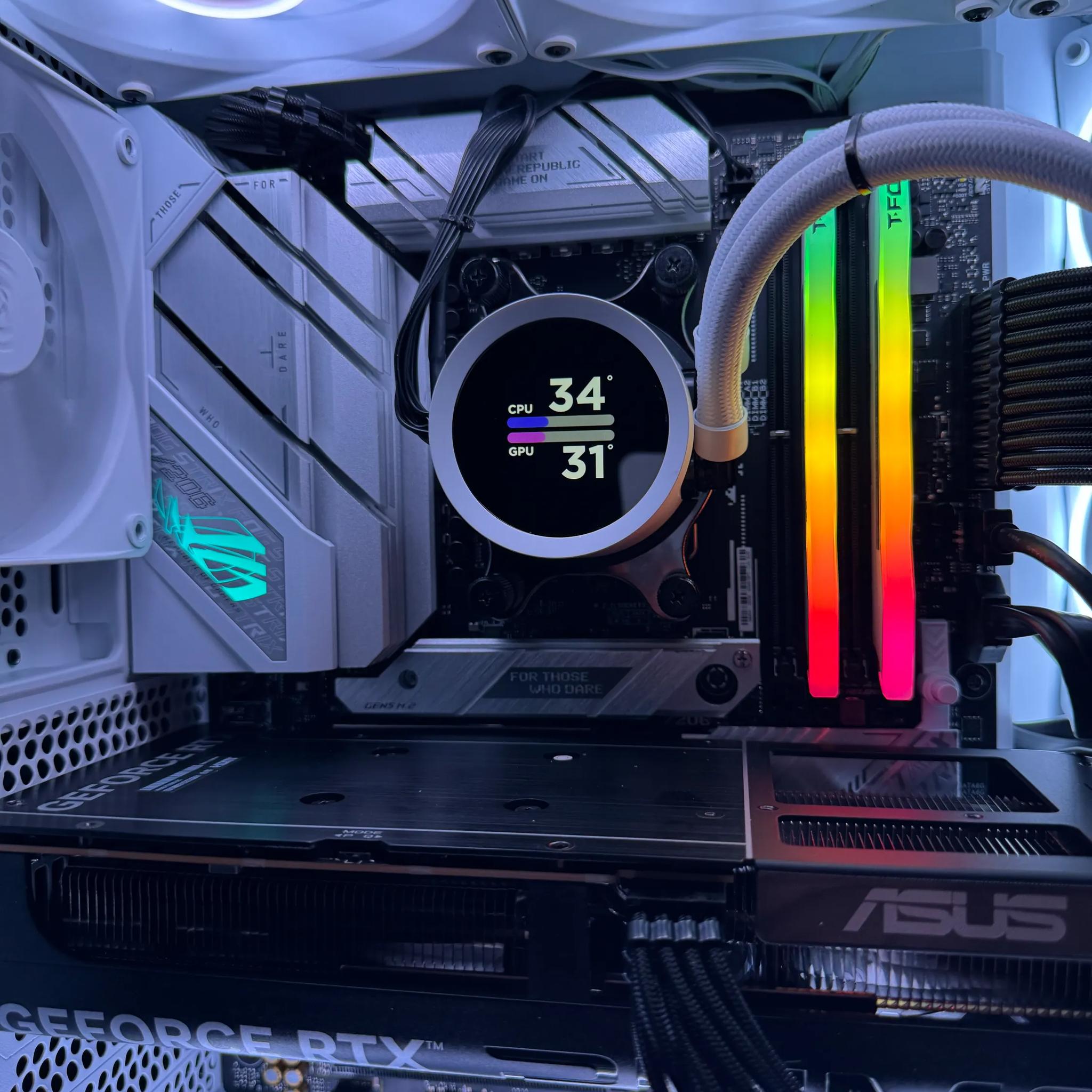 RTX 5060 + RYZEN 5 7600 + 32 GB (Ghost)