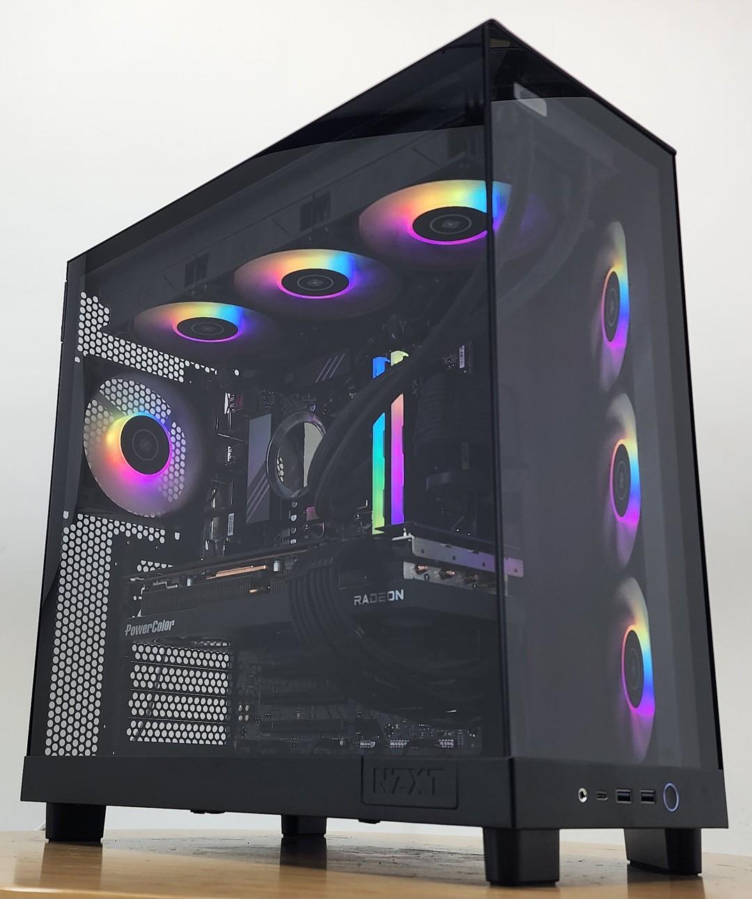 Gaming PC Ryzen 7 7700 32GB RAM 2TB SSD RX 7900 GRE 16GB Windows 11 Computer