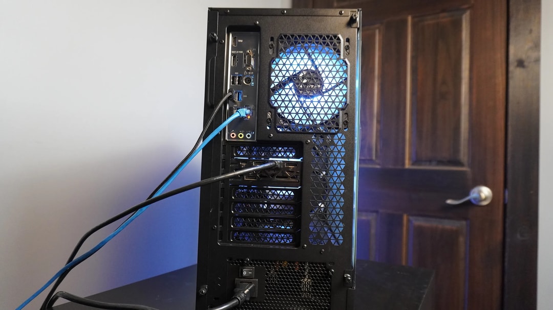 🖤 Stealth 🖤 1080p/1440p Ready 💚 RTX 2080 Super 8GB 🧡 Ryzen 5