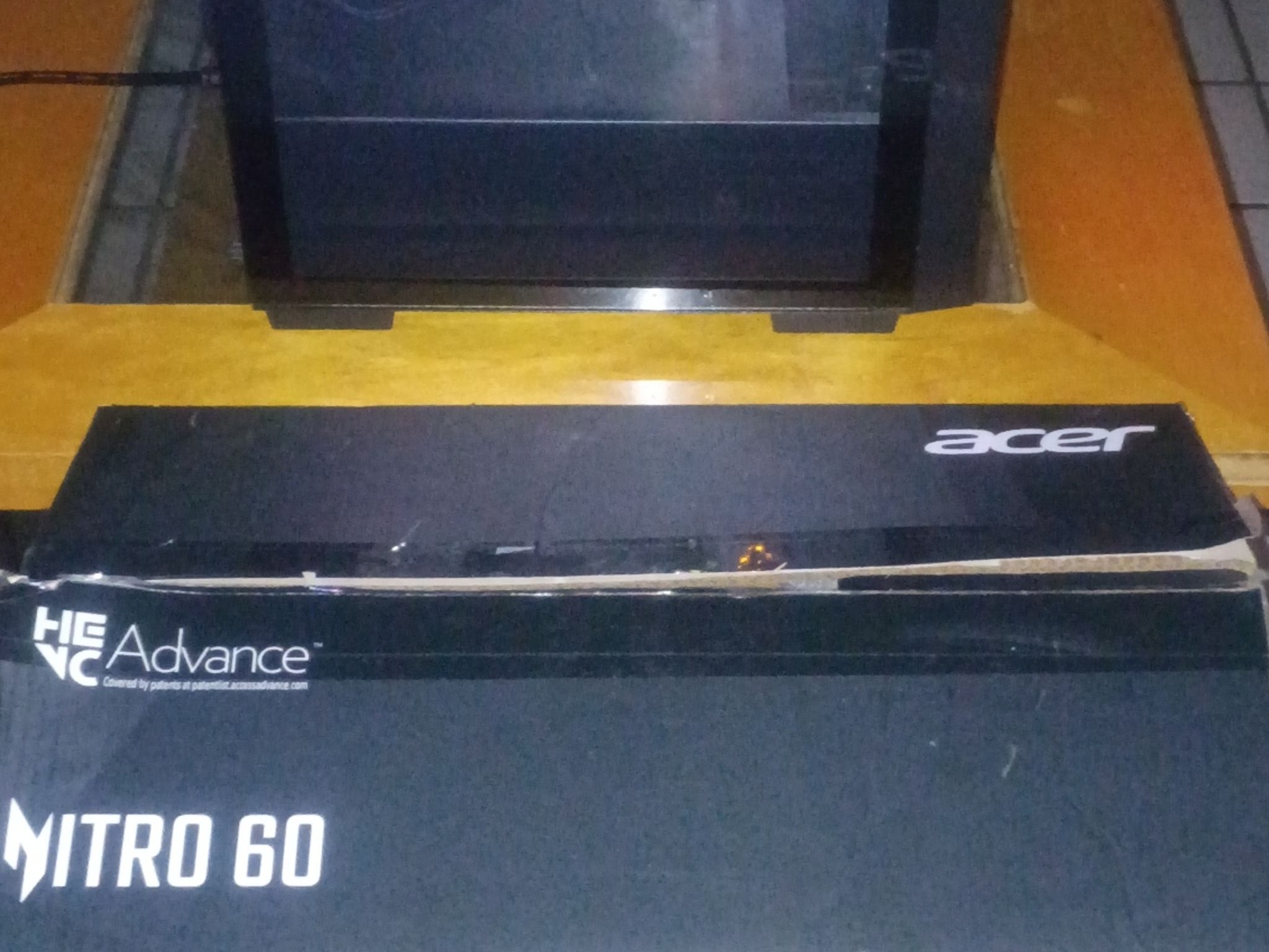(Upgraded) Acer Nitro 60 / RTX 5060 / i5-14400F / 1TB NVMe / 16GB DDR5 RAM