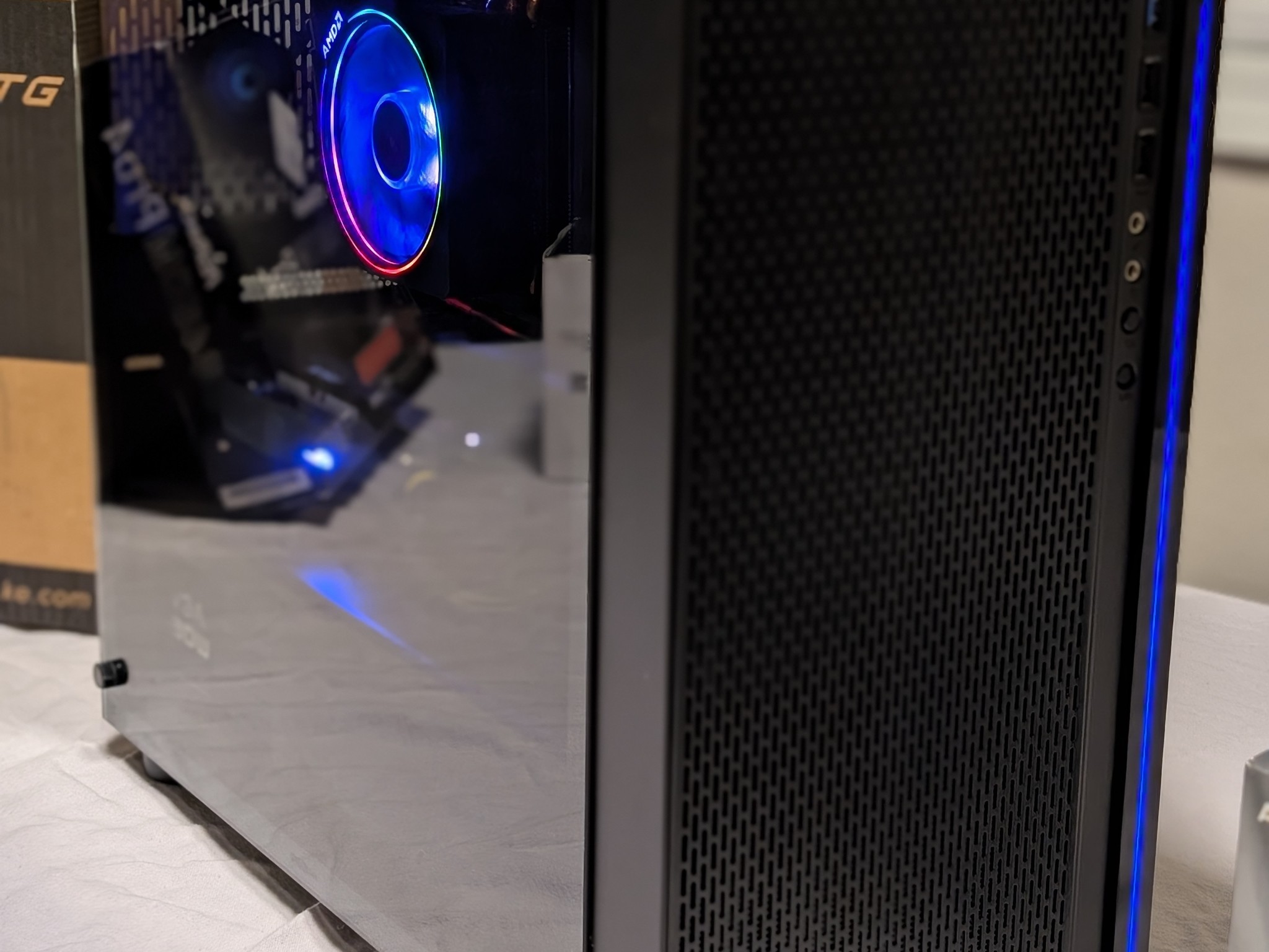 Retro 2018 Gaming PC, Ryzen 5 2600, RX 570