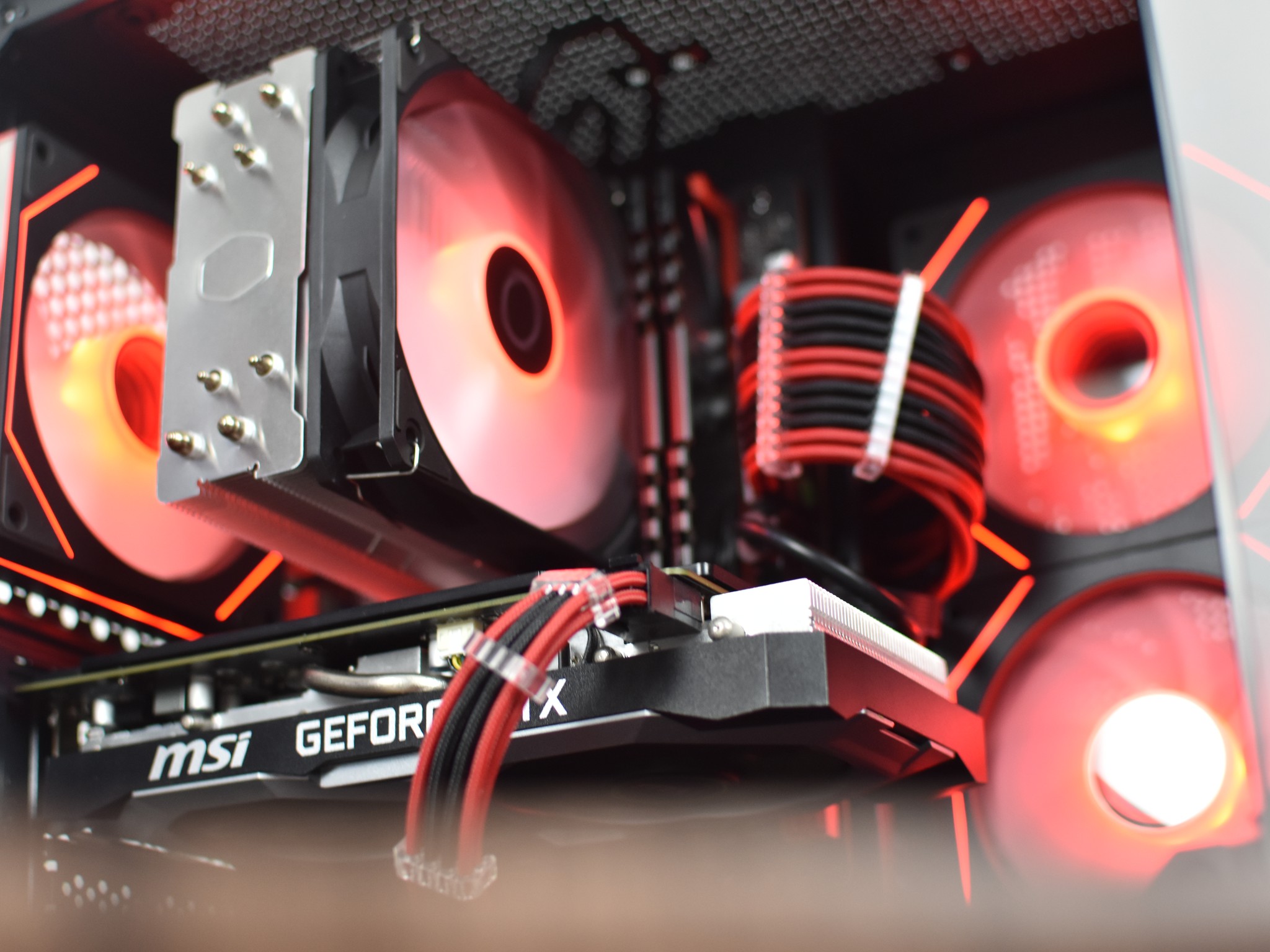🖤Black & Red❤️ Budget Gaming PC (Ryzen 5 3600 + RTX 2060 Super + 16gb of ram)