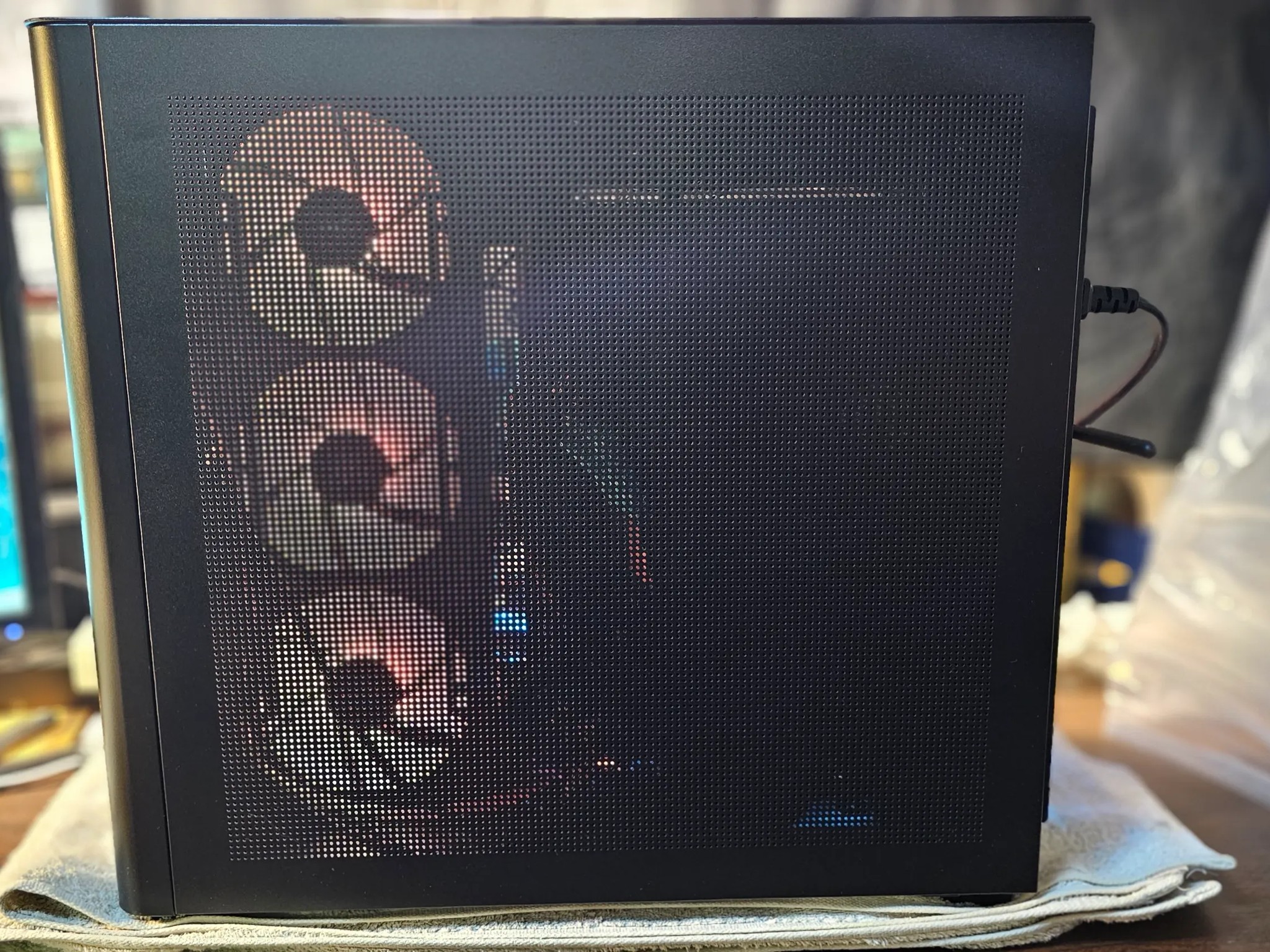 🐺HELLHOUND🐺| 1440P/4K | RX 7800XT | RYZEN 7600X | 32GB DDR5 | GAMING PC - (NEW IN BOX) $1499