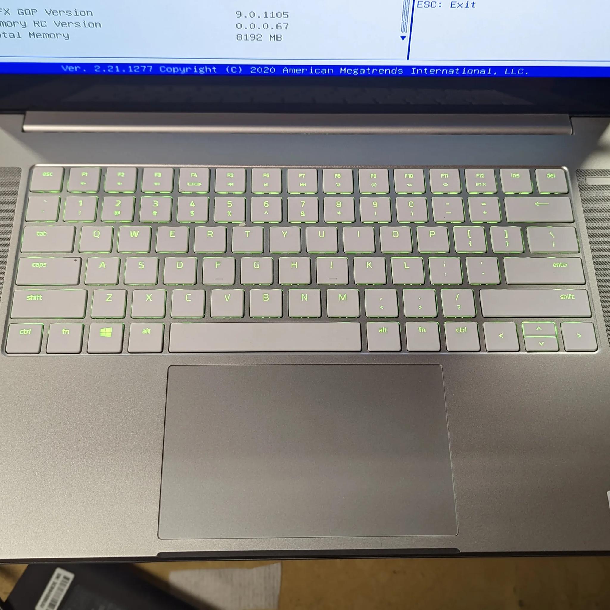 i7-10750H / RTX 2070 / 4K 15.6" OLED / 8GB RAM / 256GB NVME / Razer Blade 2020 Silver Gaming Laptop