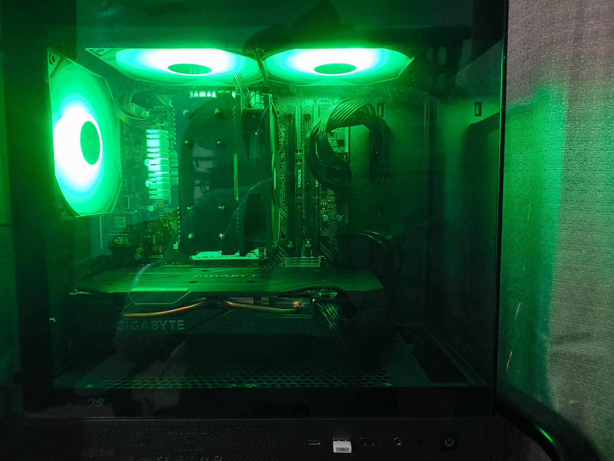 The Corvette Mk2 | RTX 2070 / Ryzen 5 5500 / 32GB DDR4/ Gaming PC