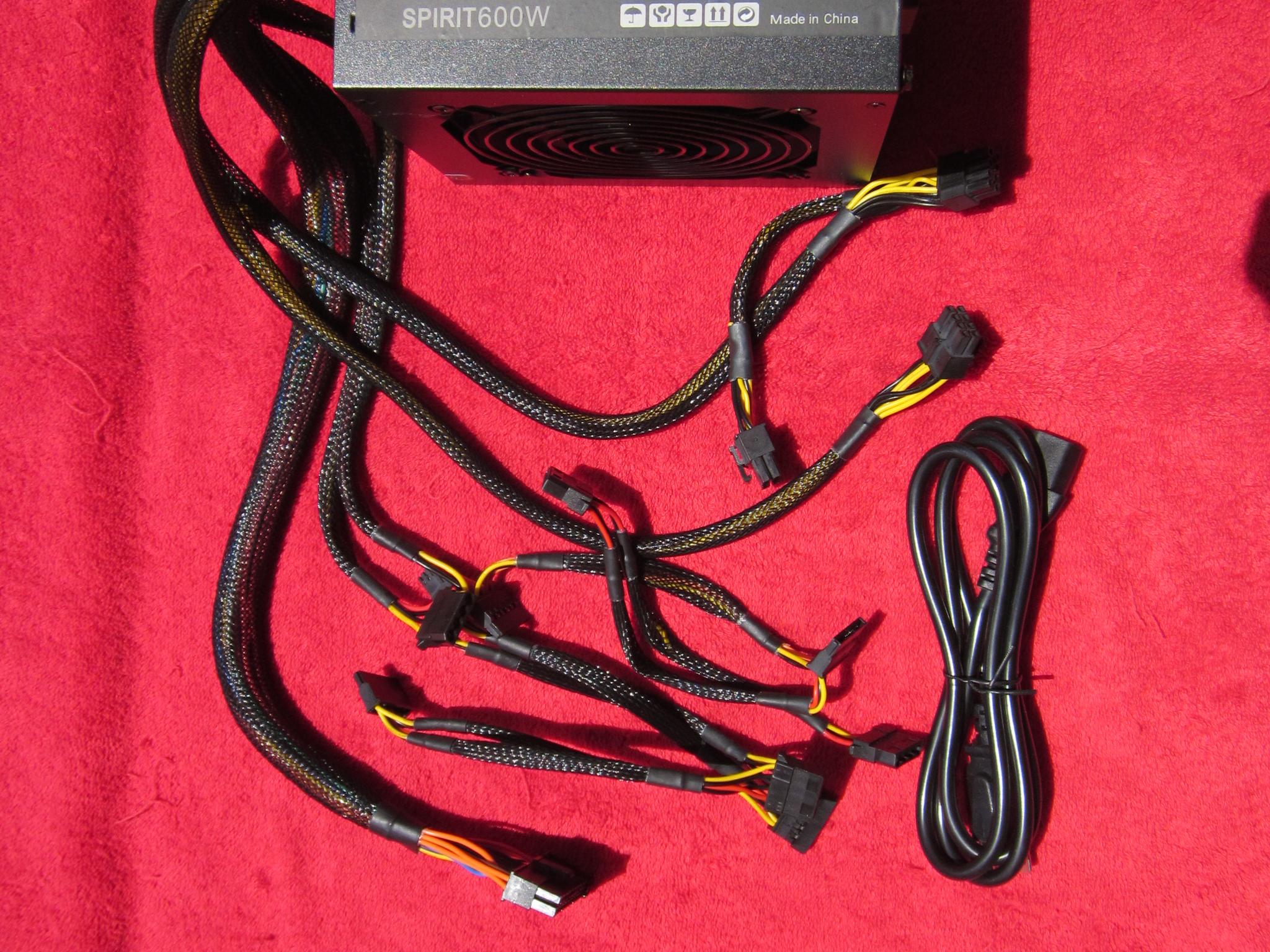 APEVIA SPIRIT 600W ATX Power Supply with Auto-Thermally Controlled 120mm Fan, All Protections