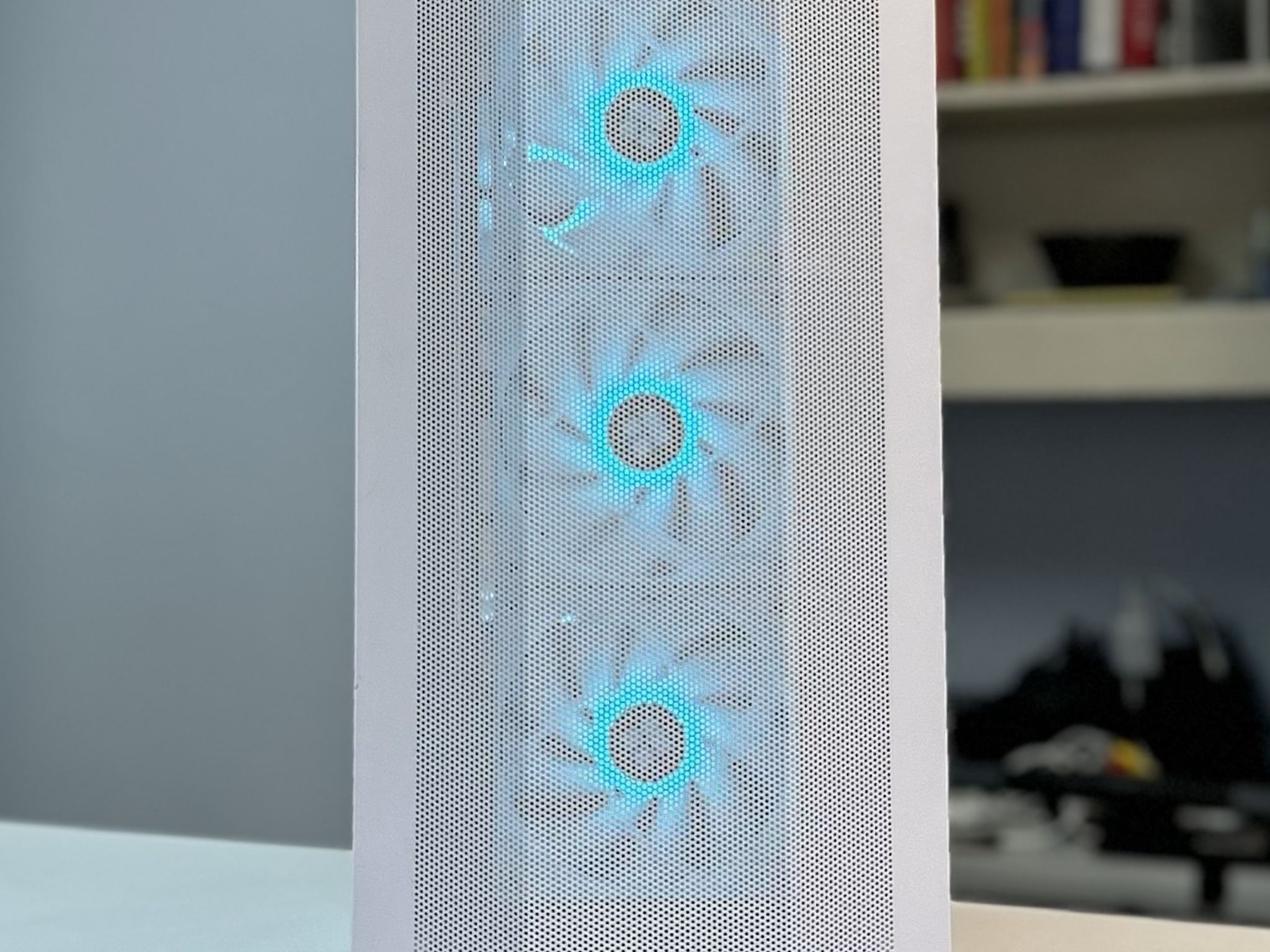 Solid 1080p/1440p Gaming PC - RTX 4060 | Intel i7 10700K | 16GB RAM | 1TB NVMe | Win 11 Pro | Wifi 6