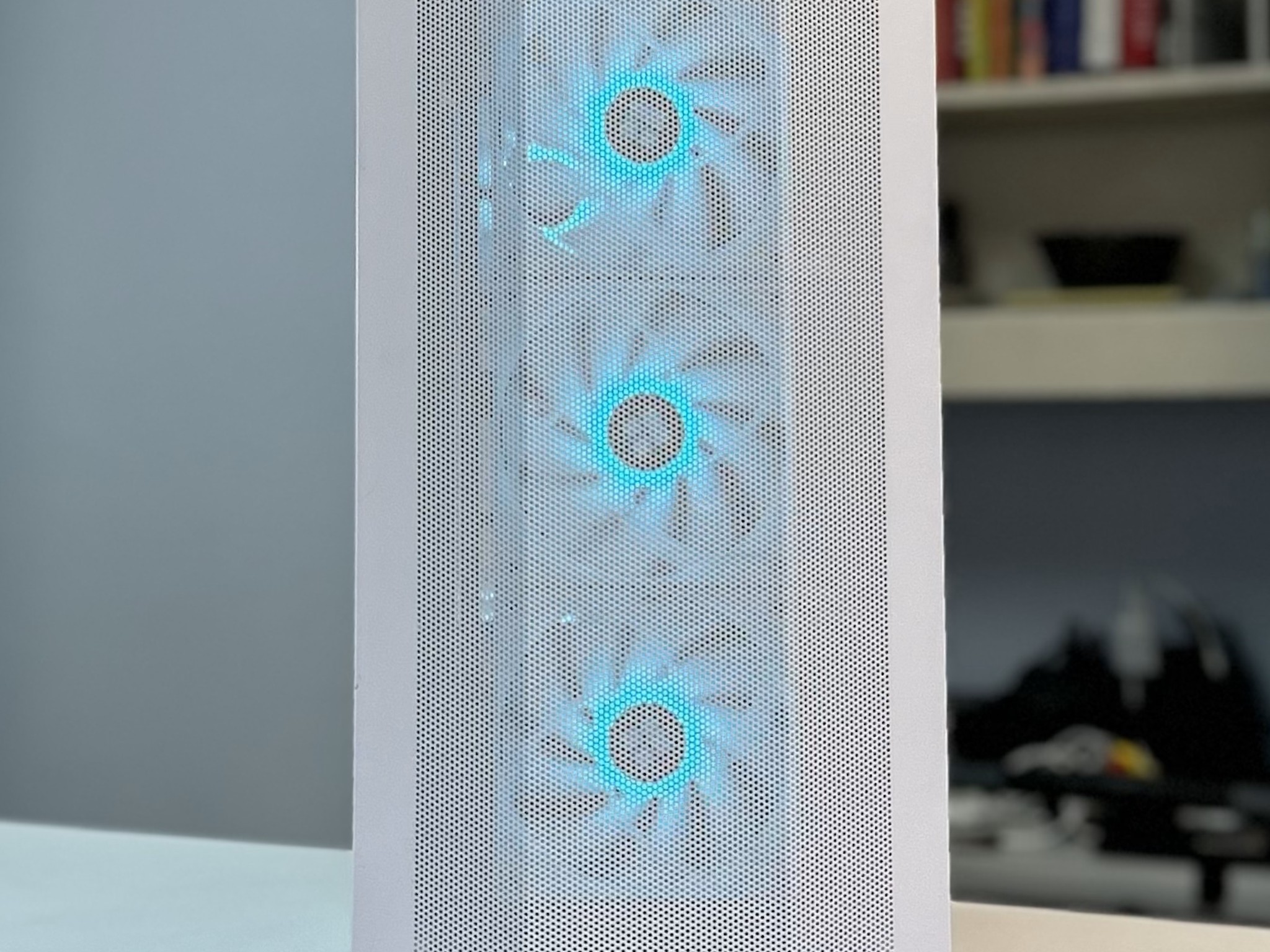 Solid 1080p/1440p Gaming PC - RTX 4060 | Intel i7 10700K | 16GB RAM | 1TB NVMe | Win 11 Pro | Wifi 6