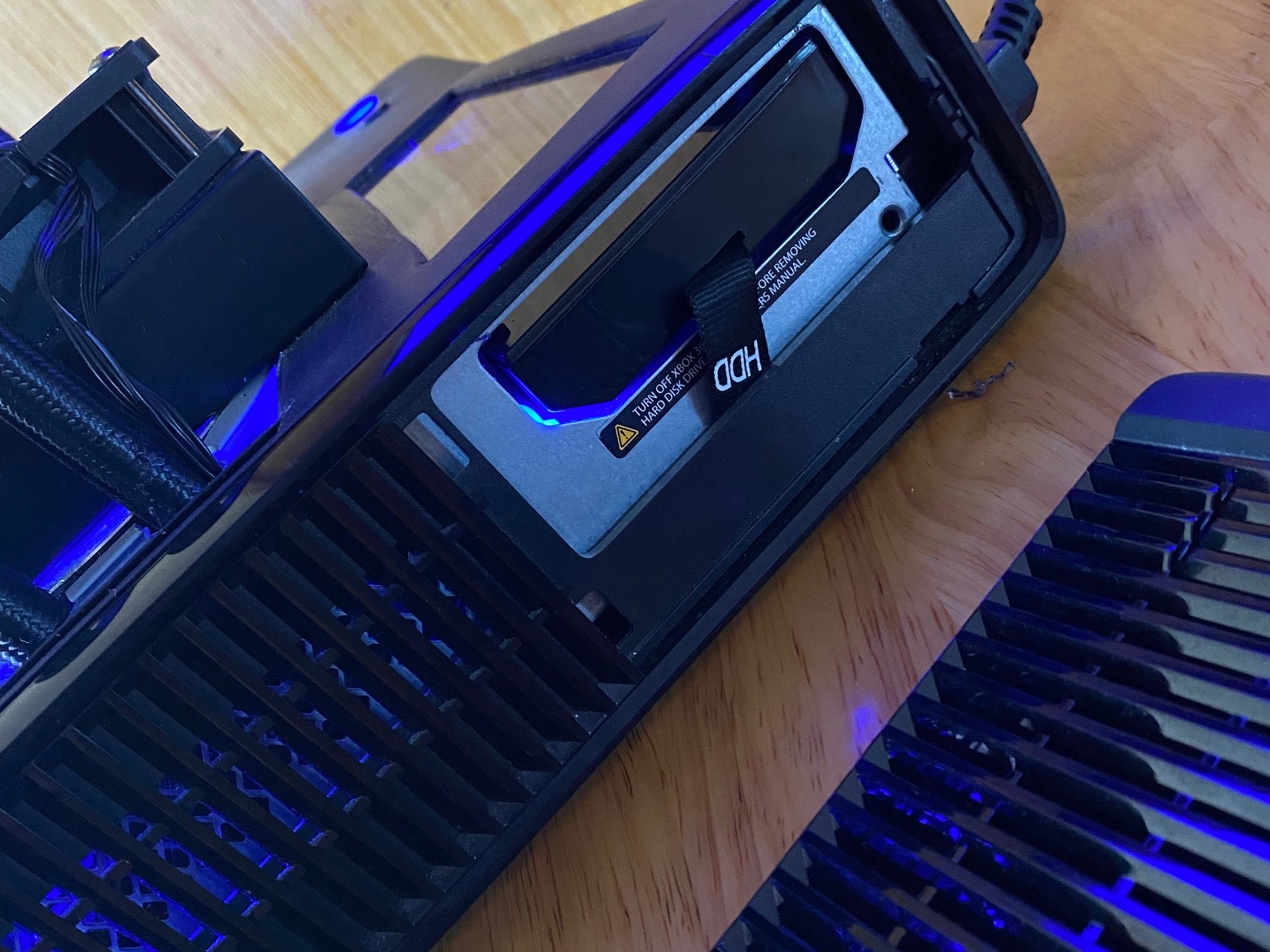 RGH3 Xbox 360 Slim - CASE MODS - WATER COOLED