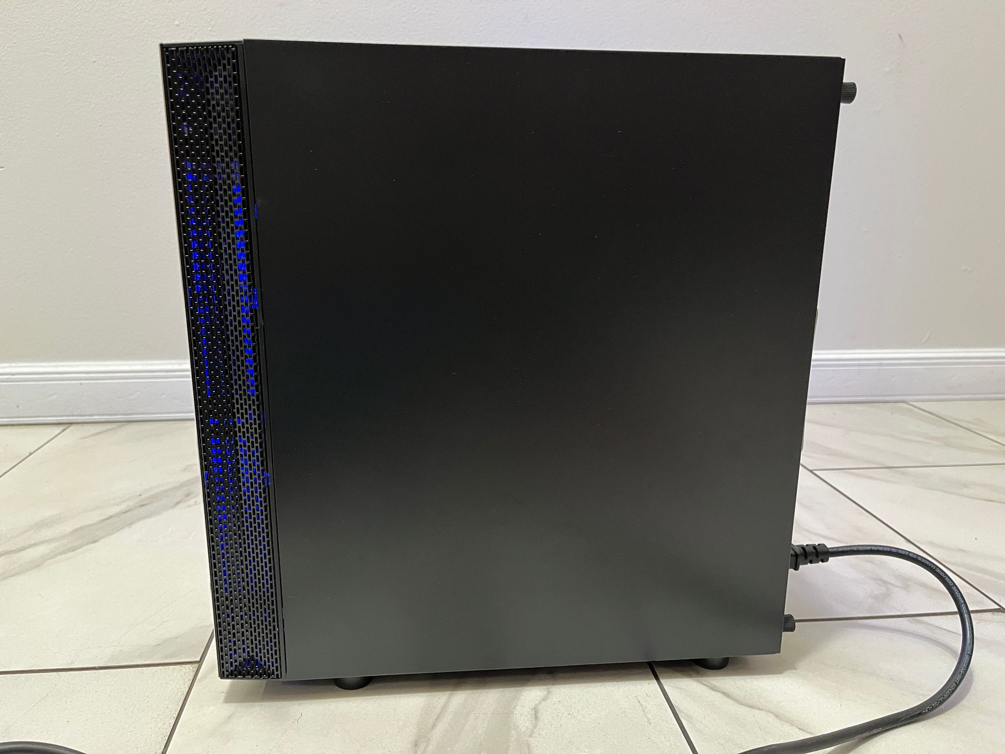 NVIDIA RTX 2070, Intel Core i5-9400f, 16GB RAM, 500GB SSD, Gaming PC w/ Wi-Fi, BT & RGB Remote