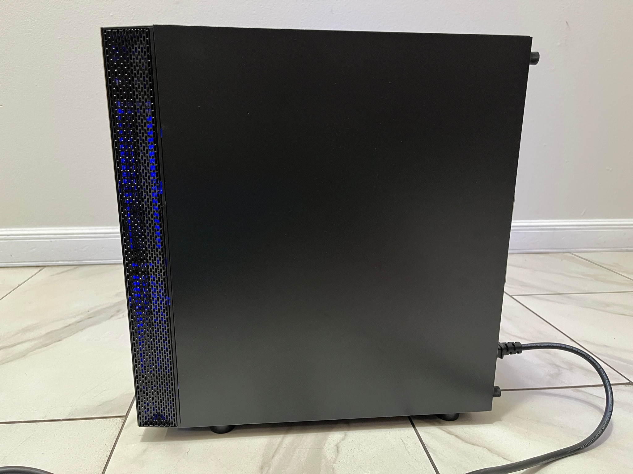 NVIDIA RTX 2070, Intel Core i5-9400f, 16GB RAM, 500GB SSD, Gaming PC w/ Wi-Fi, BT & RGB Remote