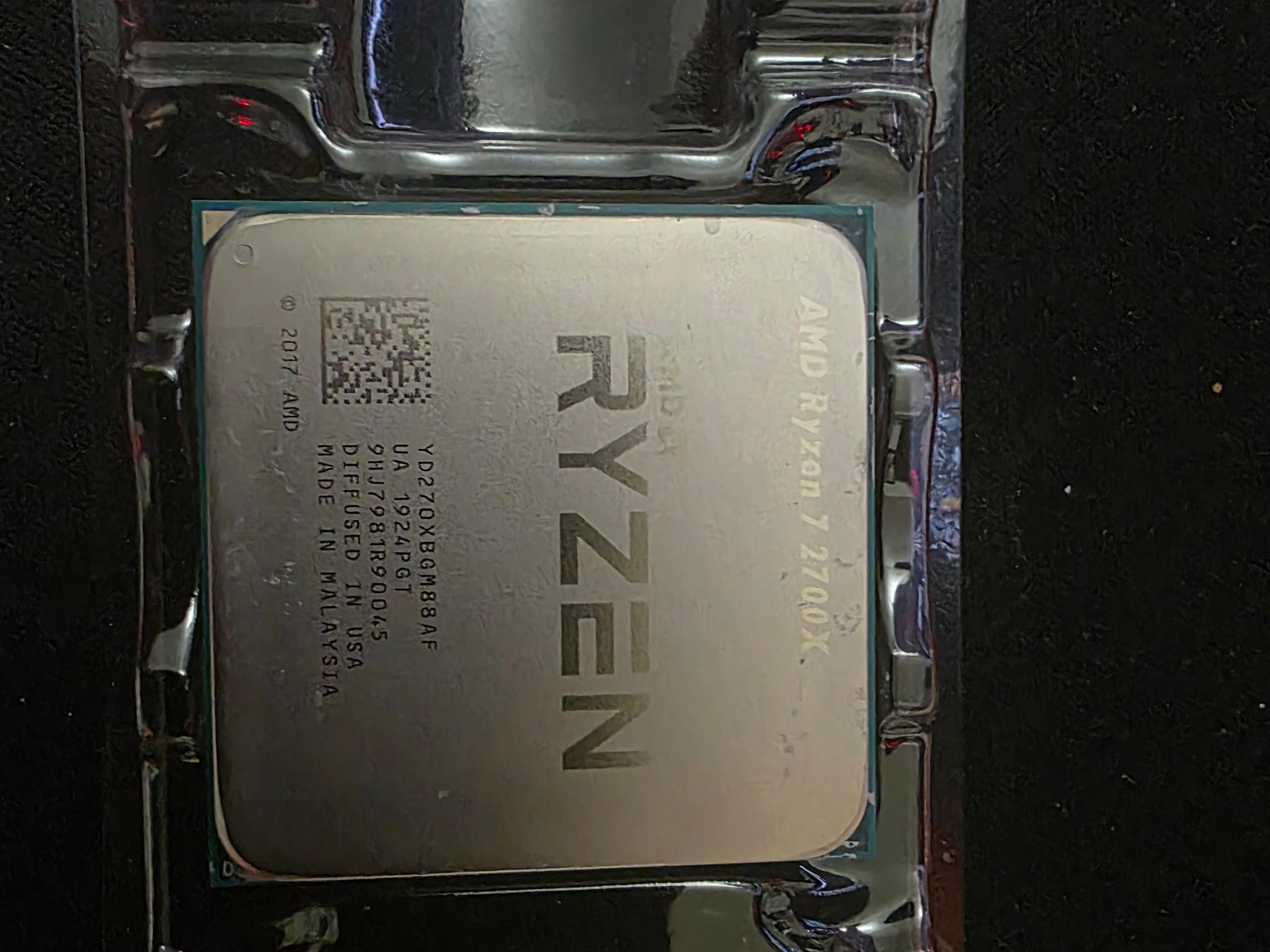 AMD Ryzen 7 2700X