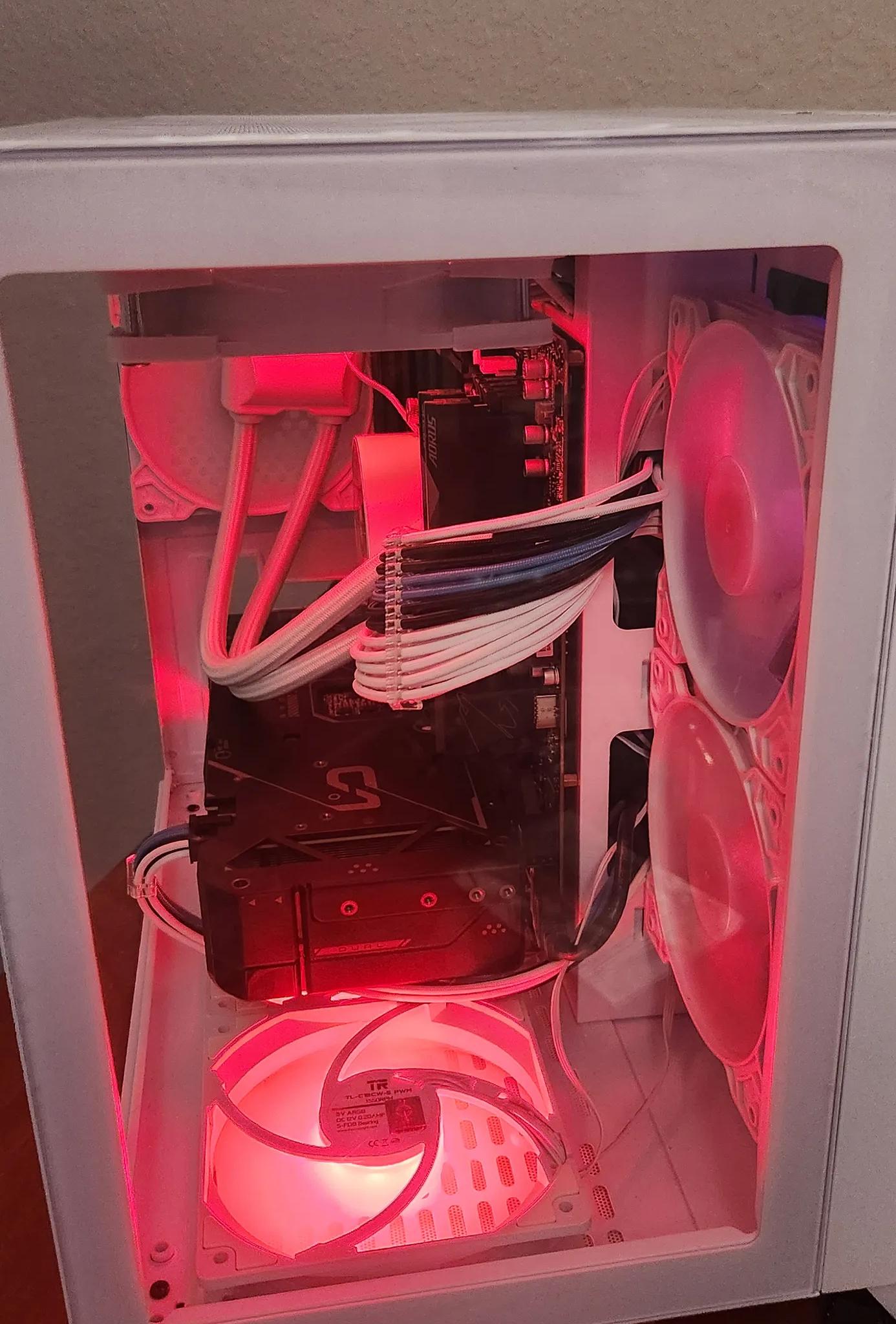 "Frostbyte" Gaming pc 🧊 Ryzen 5 7600x 🧊 rtx 4070 🧊 32gb ddr5 🧊