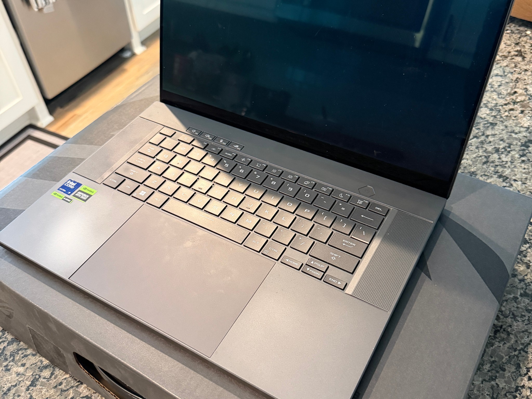 ASUS ROG Zephyrus G16 GU605MI
