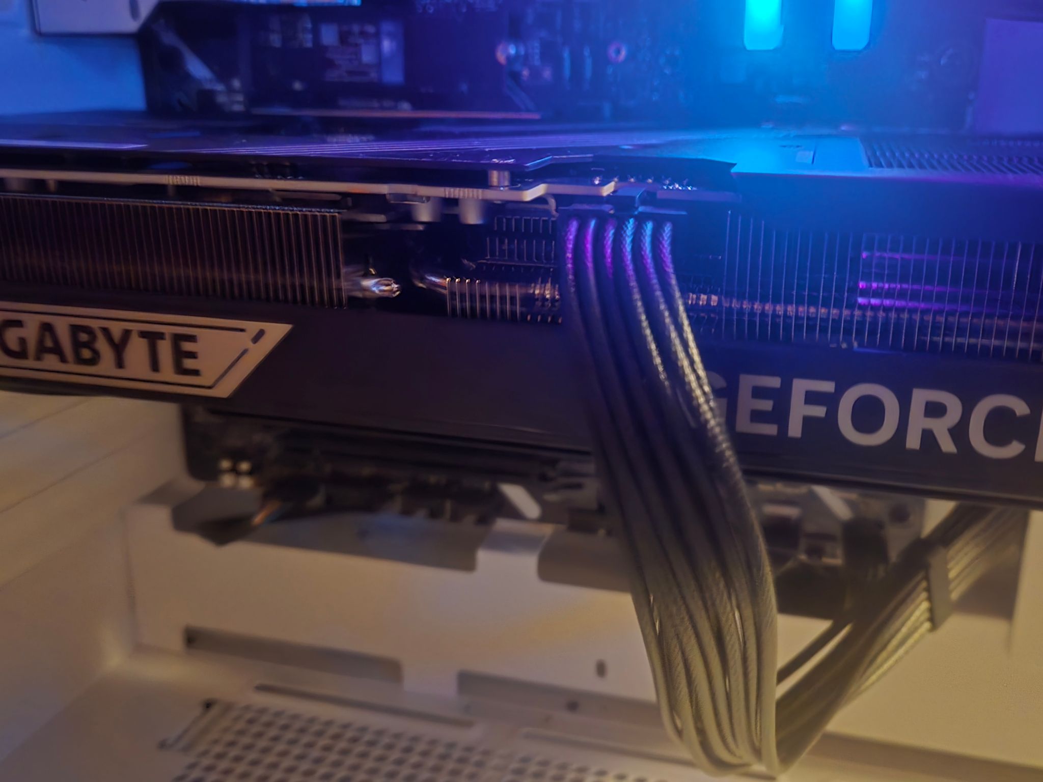 GIGABYTE GeForce RTX 5080 GAMING OC 16G