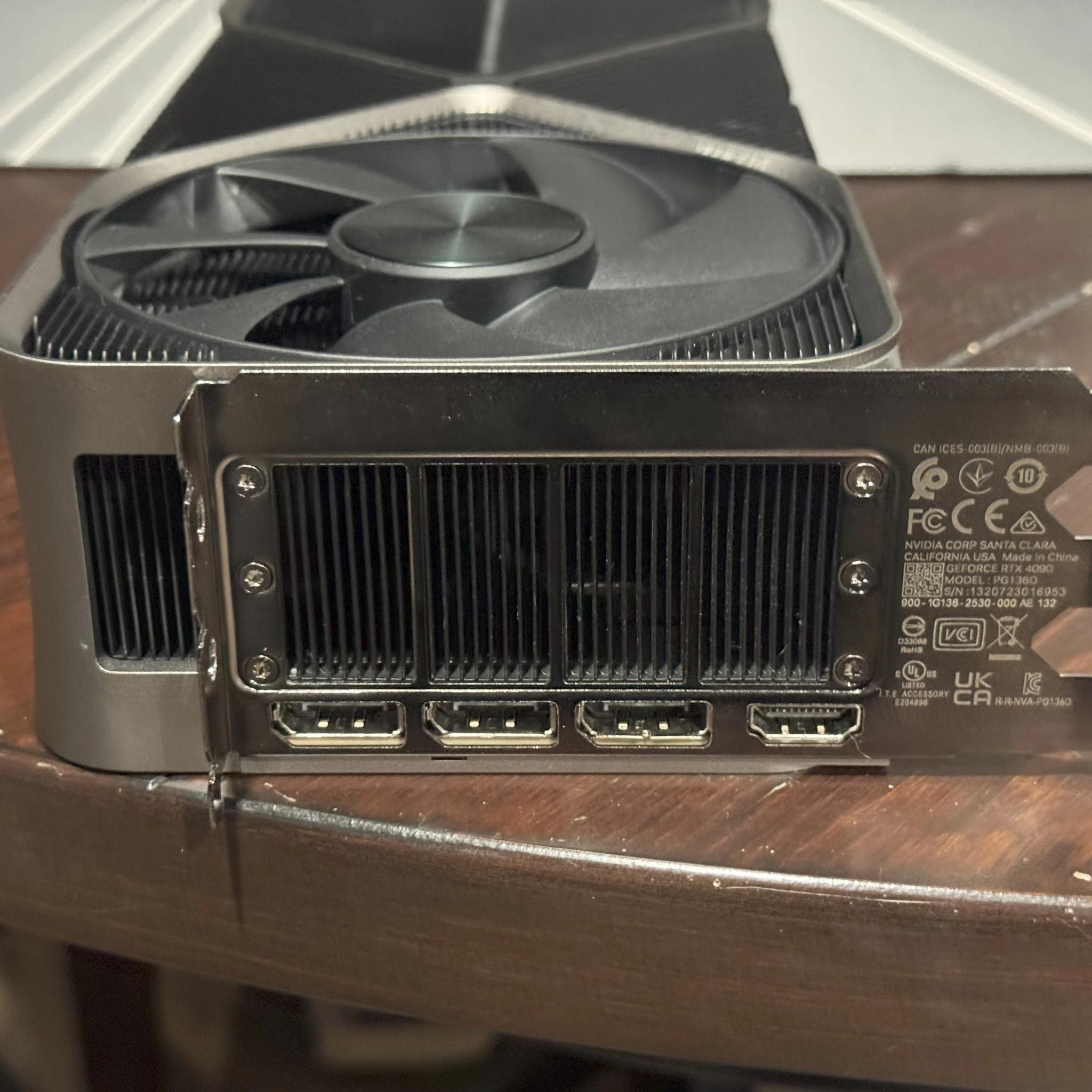 RTX 4090 Foudner Edition