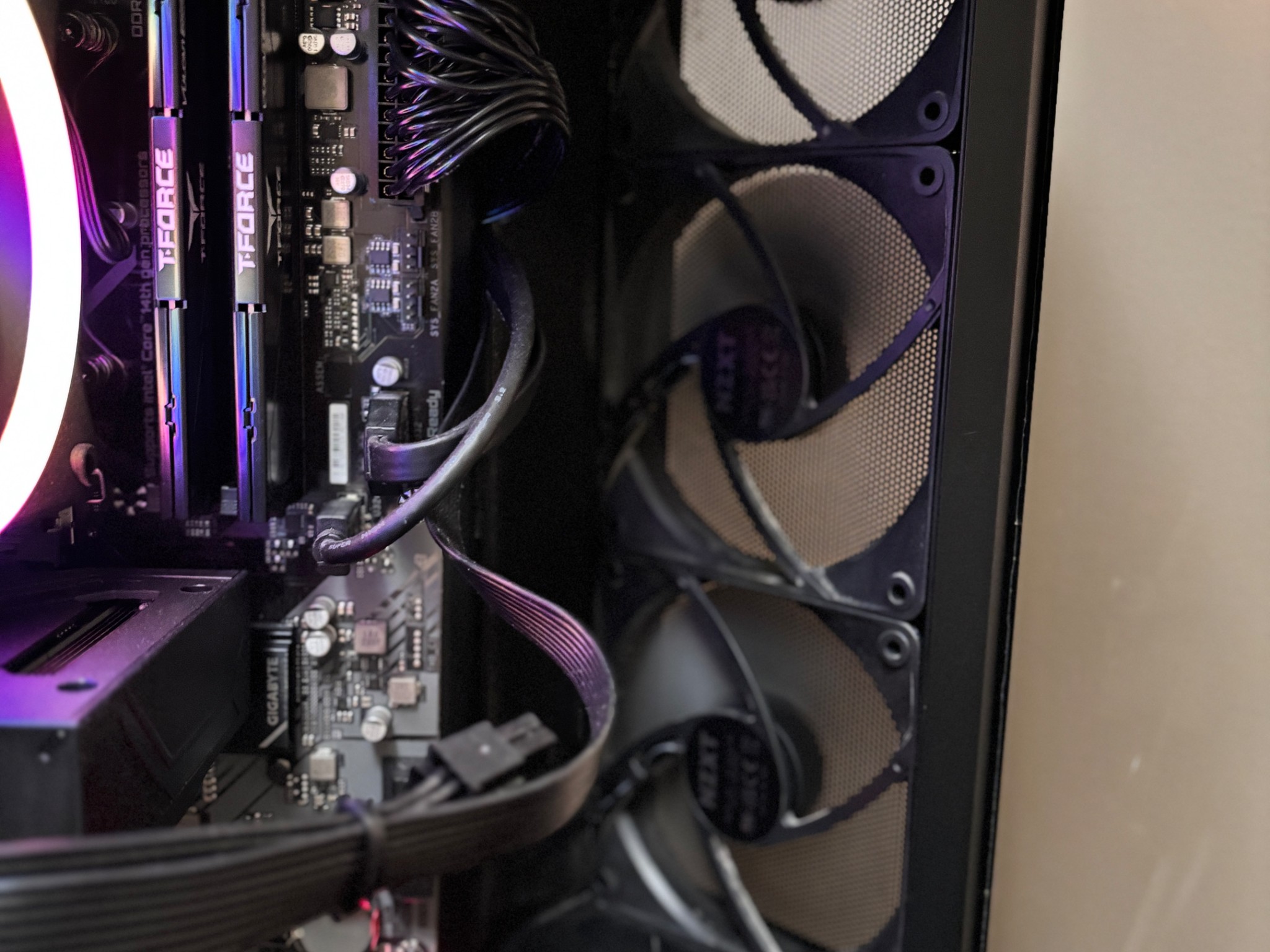 Core i5 - 13400F | RTX 4060 Ti | 16GB DDR5 | 1TBSSD | 650W Gold PSU | RGB FAN |