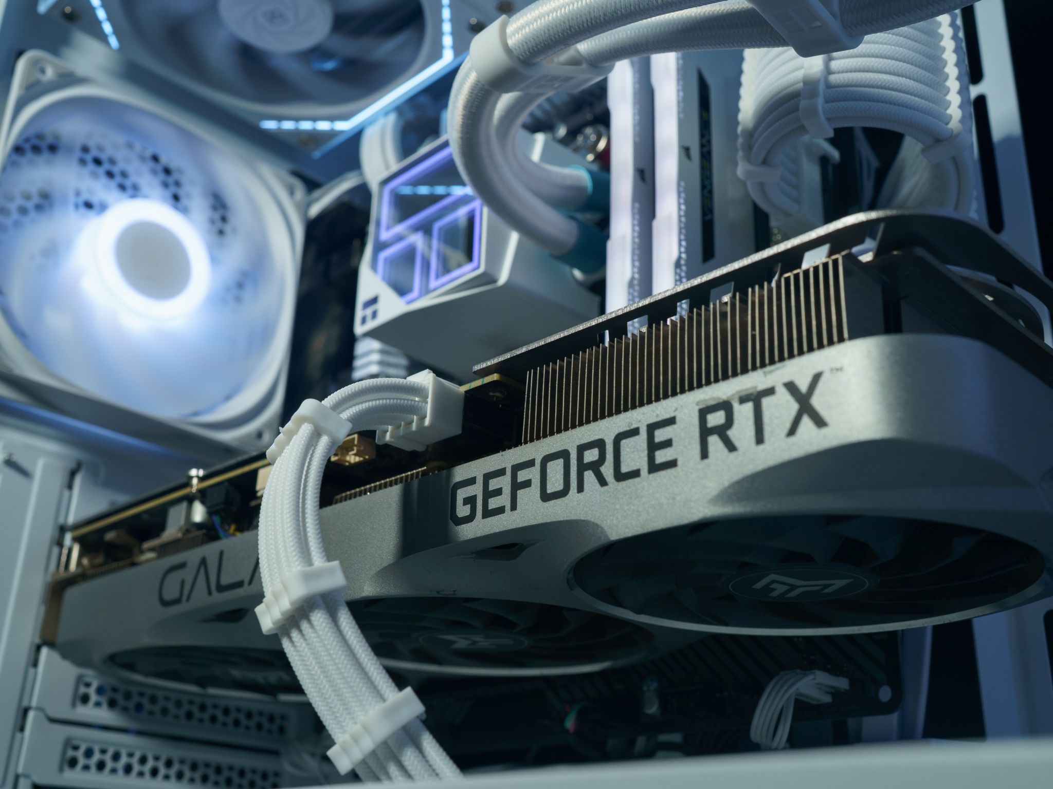 Gaming PC | RYZEN 7 3700X | RTX 3070 | 16GB RAM | 1TB SSD
