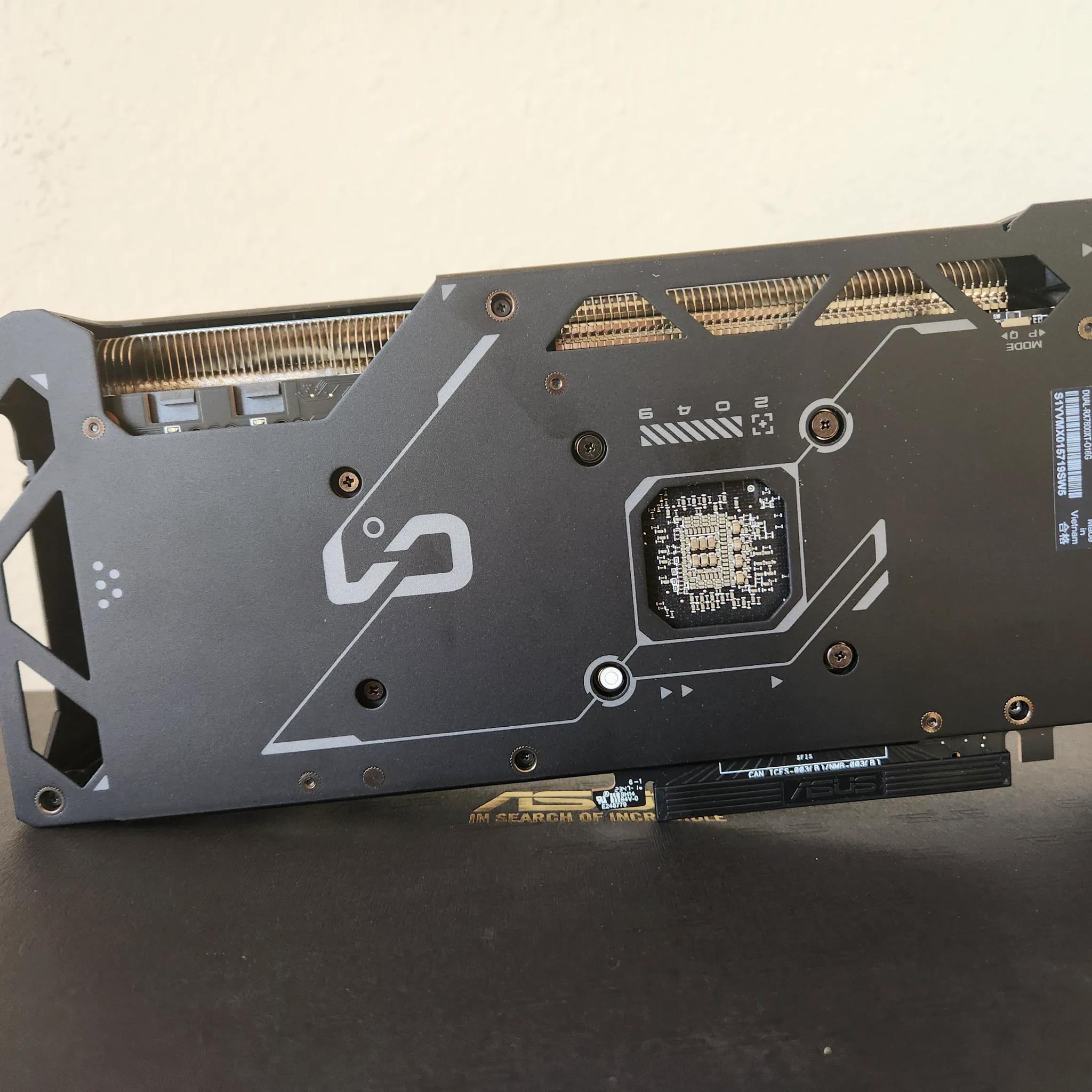 ASUS Dual OC Radeon RX 7800 XT 16GB