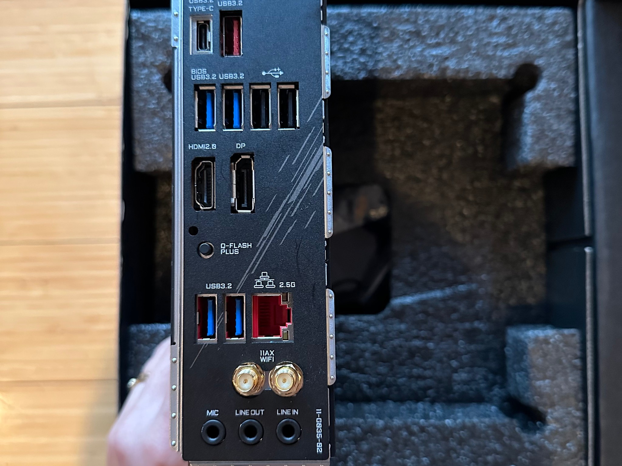 Gigabyte Z490I AORUS ULTRA Mini ITX LGA1200 Motherboard (Lightly Used, In Box)