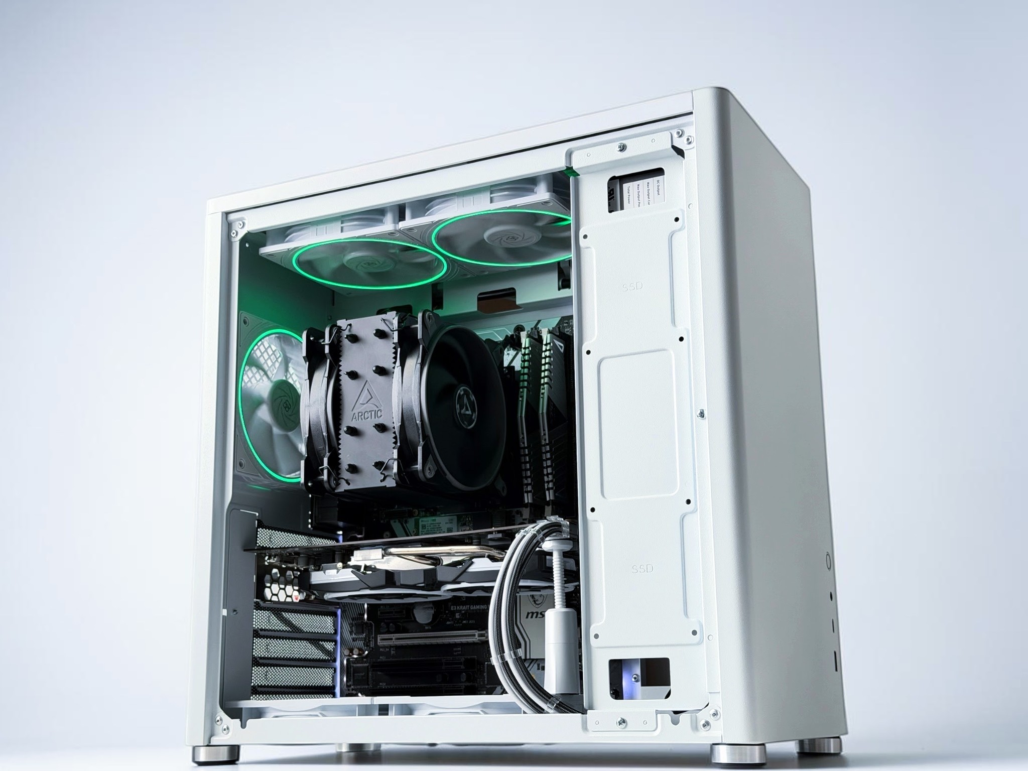 🤖 ❄️Starter Gaming PC❄️AMD RX 480 8GB❄️Intel Xeon 1240 V5 ( EQ=i7 6700)❄️16GB DDR4❄️512GB