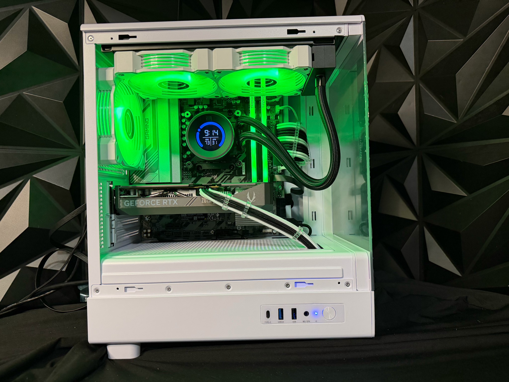 🖤 Black Heart 🖤 Ryzen 5 9600X| RTX 5060| 16 DDR5| 1.25 TB NVMe