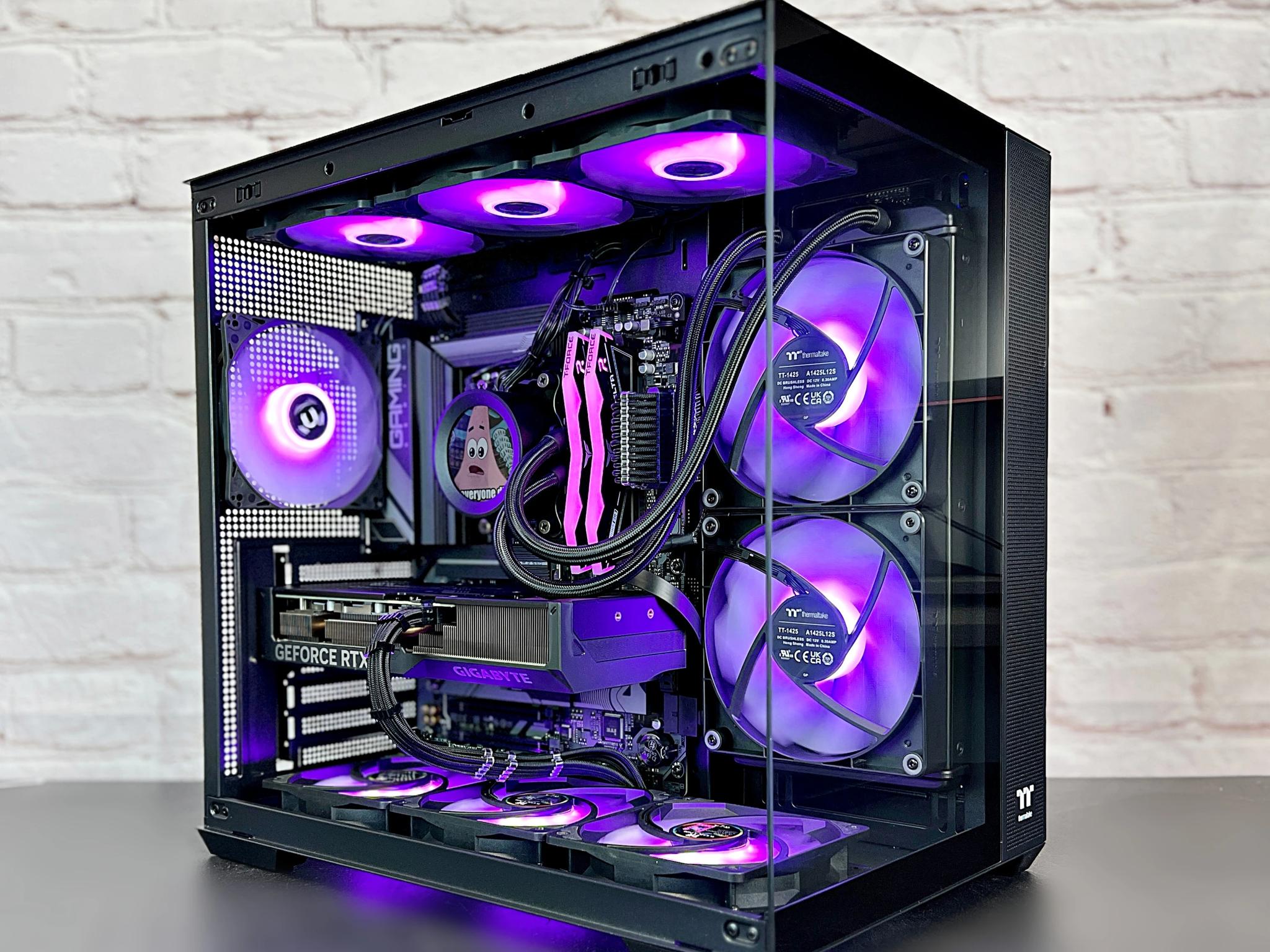 RTX 4070 Ryzen 7 7700X 32GB DDR5 2TB M.2 Win 11Pro Gaming PC