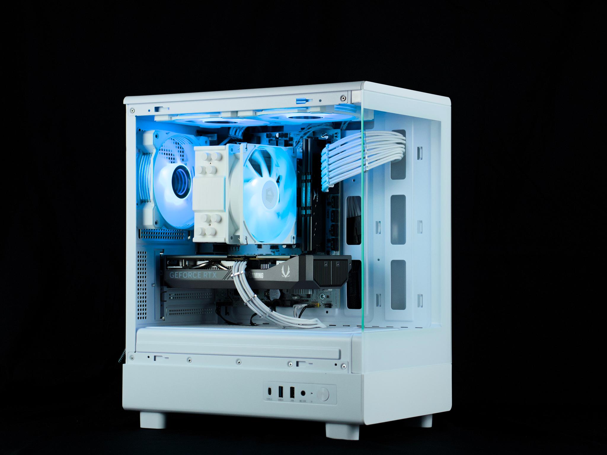 🧊❄️🧊 White Gaming PC – RTX 5060 , Ryzen 7 3700X, 32GB RAM, 1TB SSD - WiFi, BlueTooth 🧊❄️🧊