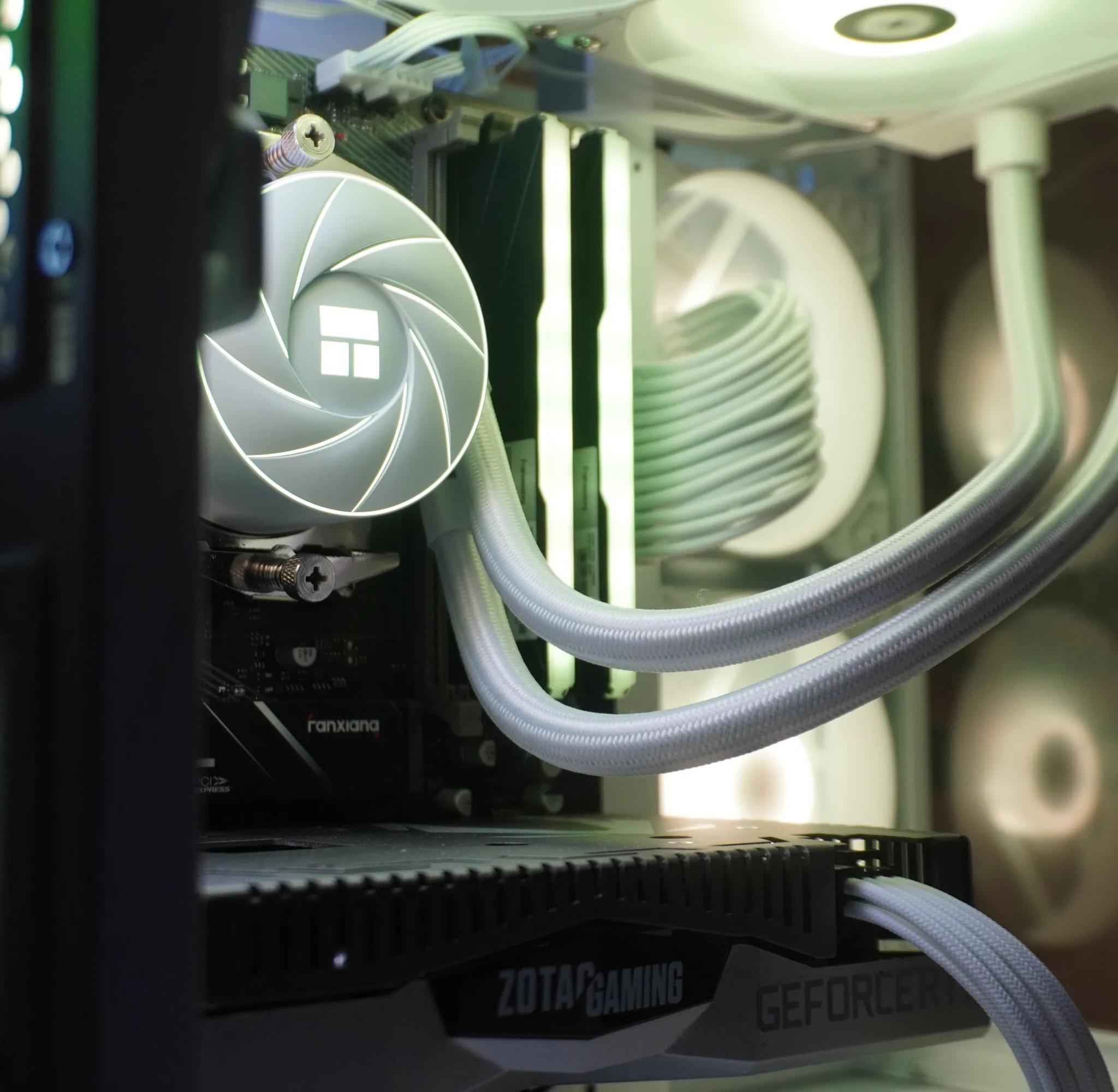 ❄️RTX ICE 2060 SUPER | Ryzen 5 | 💧Water Cooling | 1tb