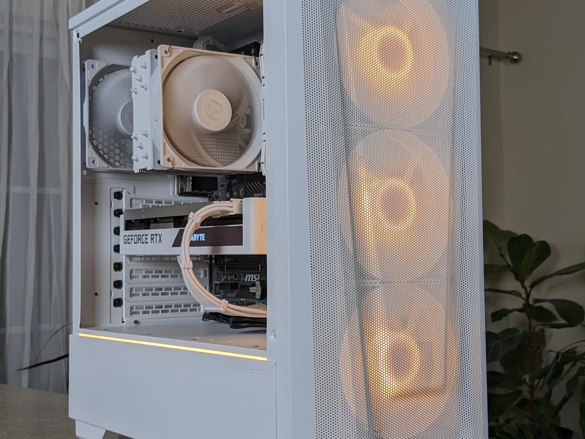 Mid Range All White Gaming PC - Ryzen 5 5600 - RTX 3070