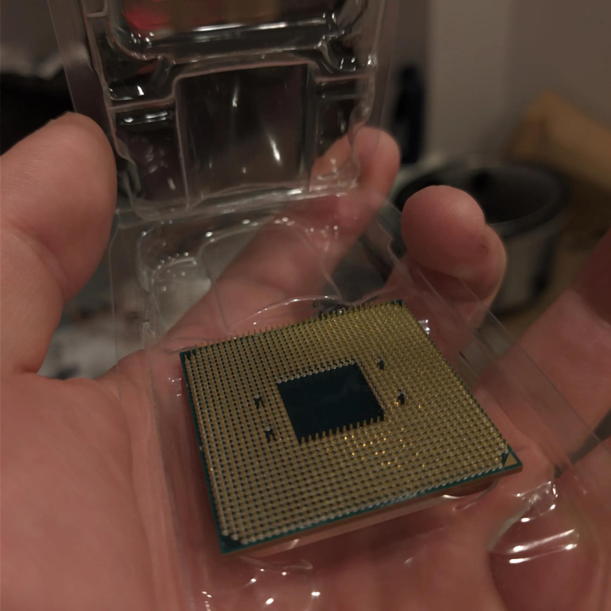 5600x CPU great condition, AMD cooler included