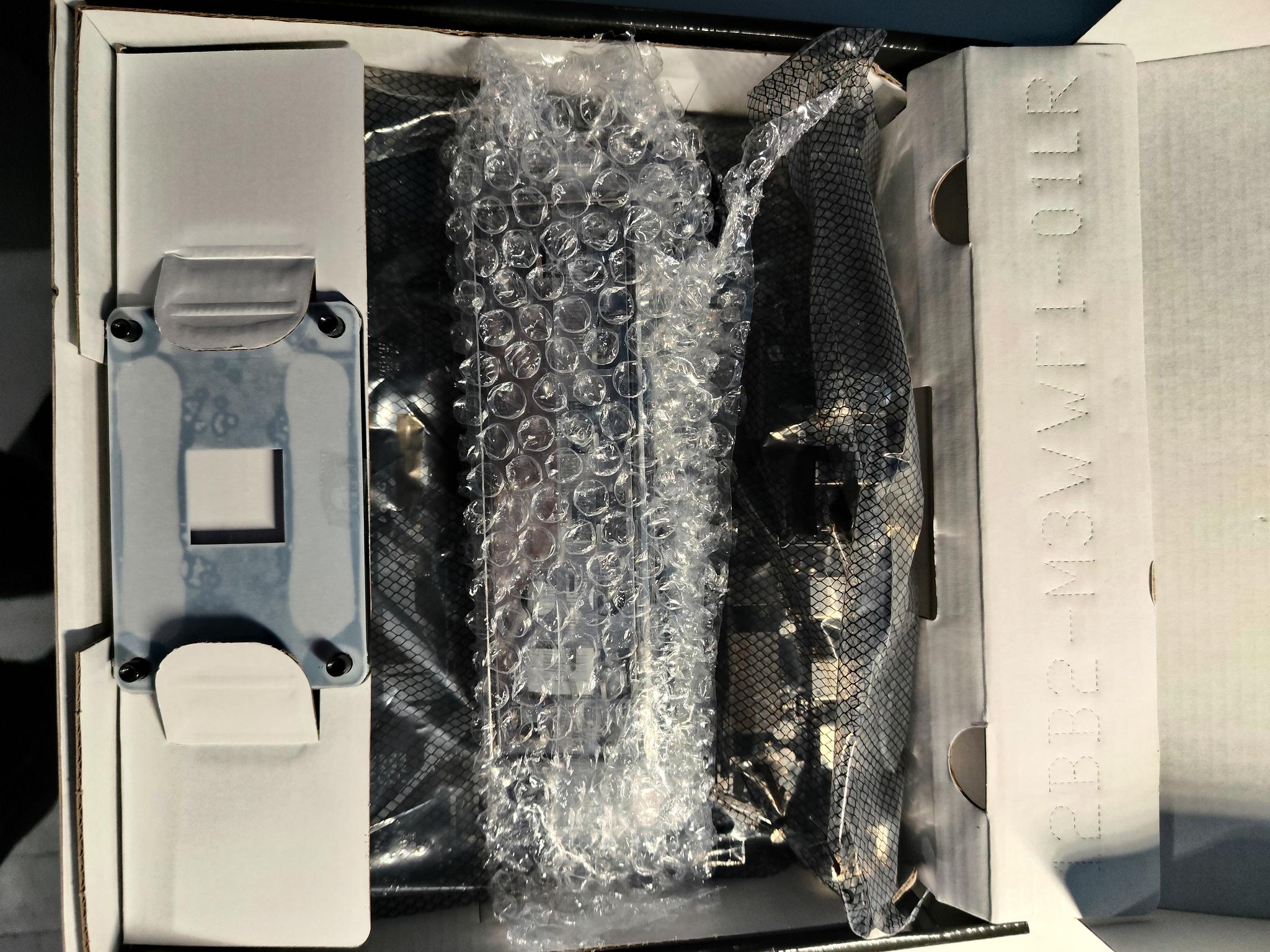 GIGABYTE B450M DS3H WIFI - Image 5