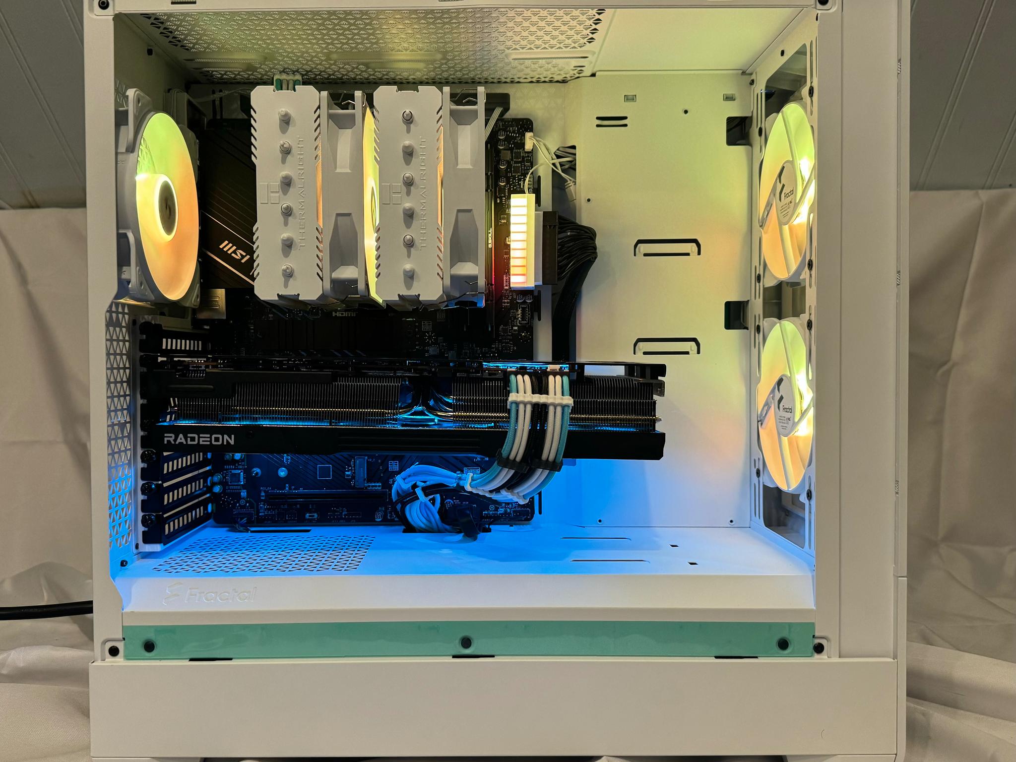 "White Hell-Fighter" 7700x, RX 7900XT, all amd pc with 32gb ram, WI-FI