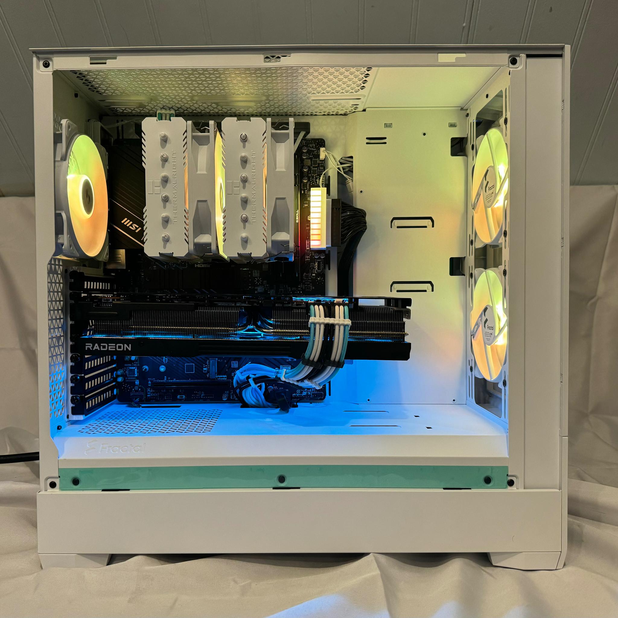 "White Hell-Fighter" 7700x, RX 7900XT, all amd pc with 32gb ram, WI-FI