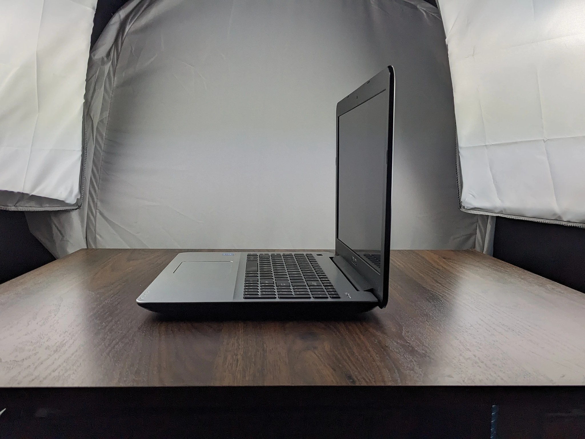 ASUS X555QA 1080p 15.6" R7 Graphics, A12-9720P 256GB SSD 12GB DDR4 1866mhz Refurbished