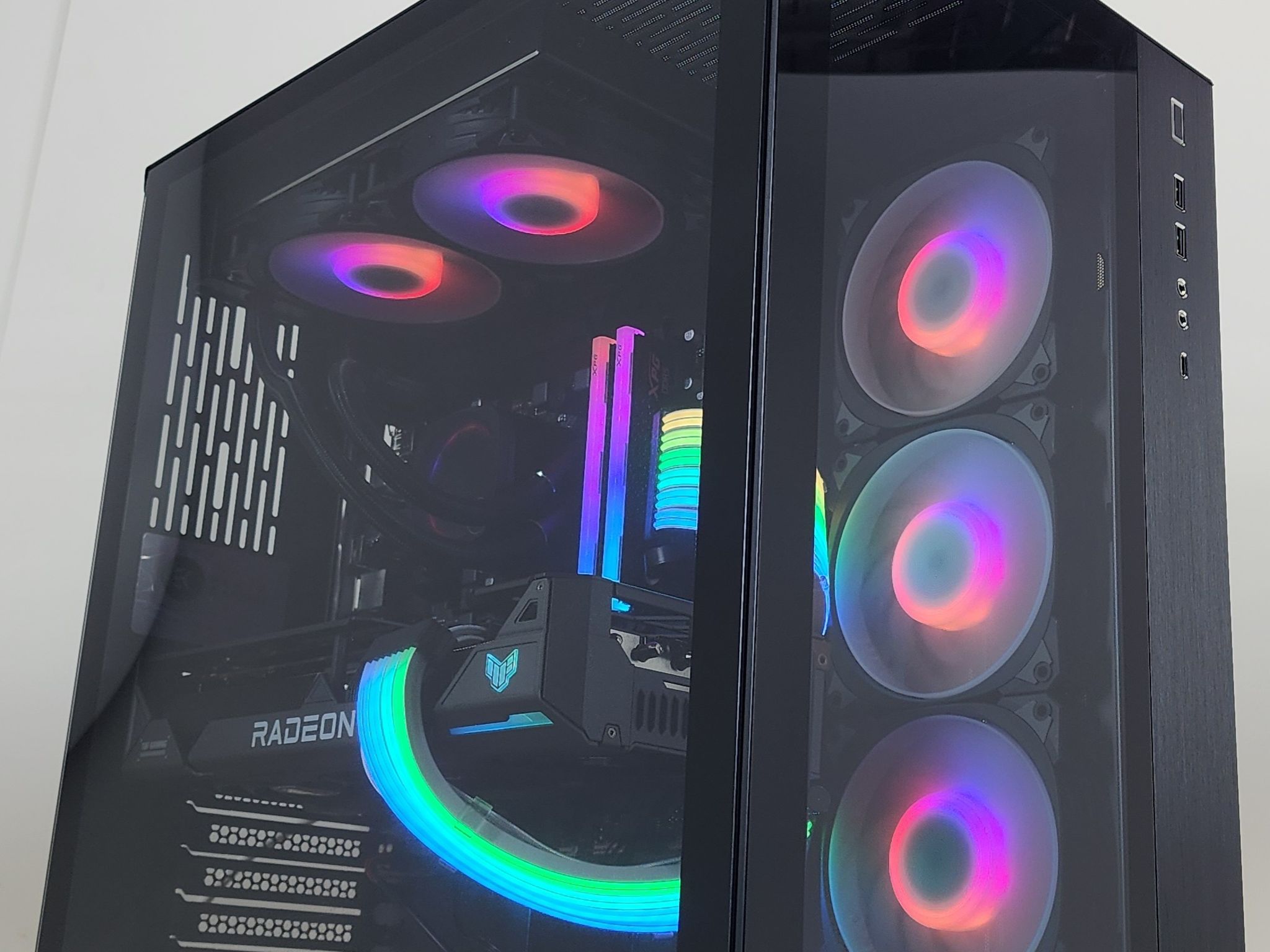 Gaming PC Ryzen 7 7800X3D 32GB RAM 1TB SSD RX 7800 XT 16GB Win11 Computer