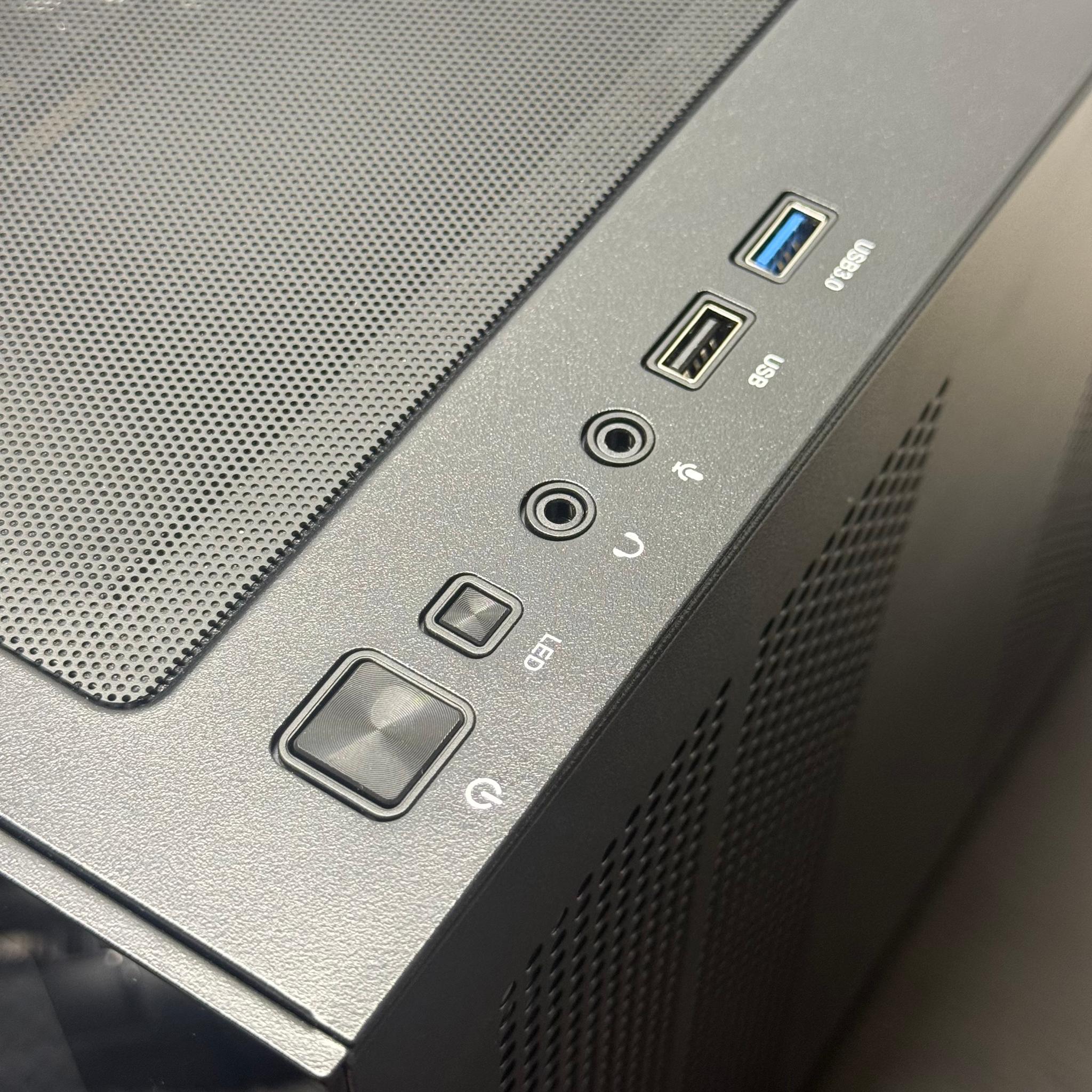 RX 6600 XT, Ryzen 5 5500, 16GB Ram, 1TB SSD, Arc Raiders, Fortnite, R6, Battlefield 6