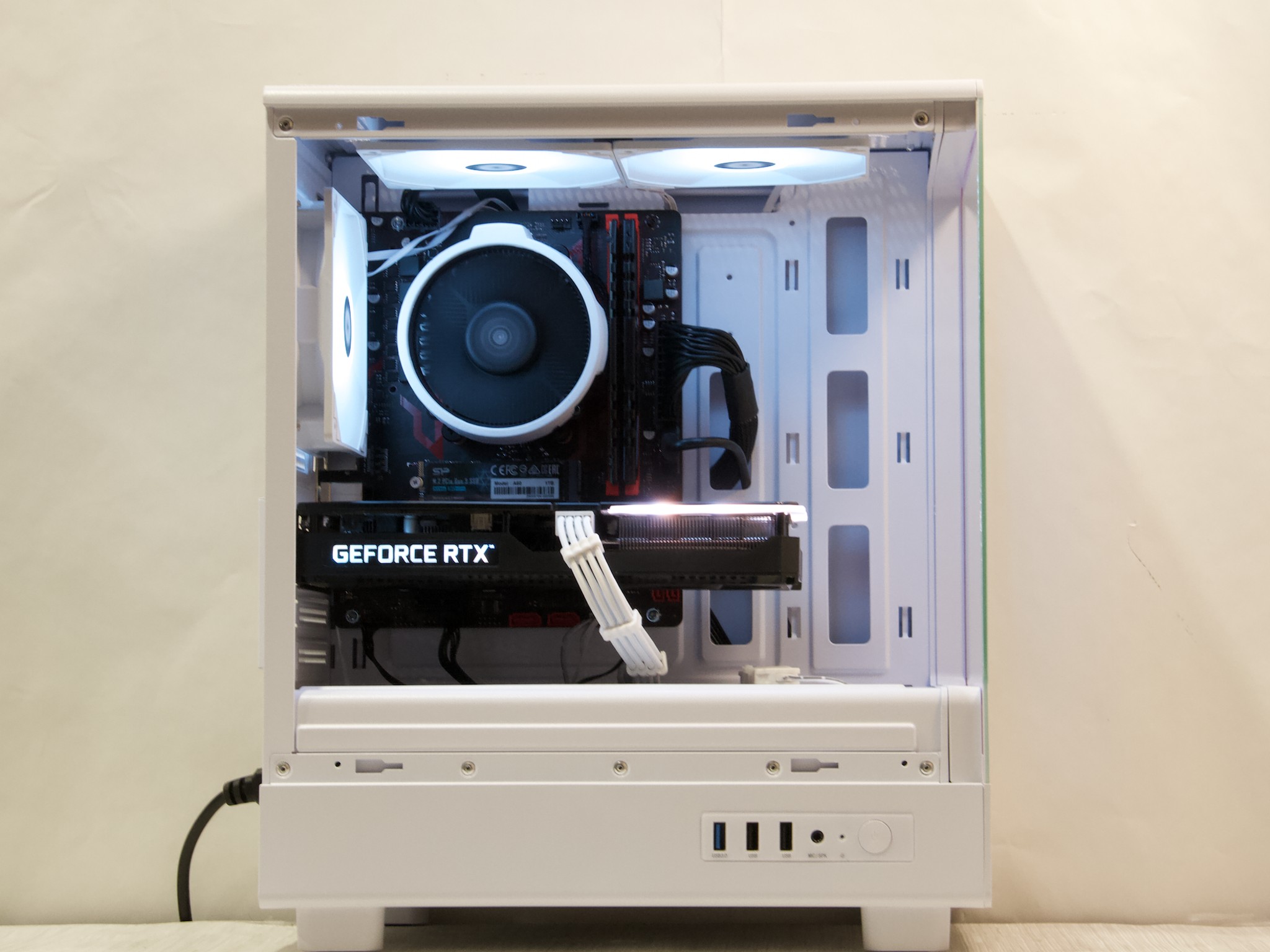 RTX 3070, Ryzen 5 3600, 16GB DDR4, 1TB NVMe SSD, WiFi - Custom Gaming PC