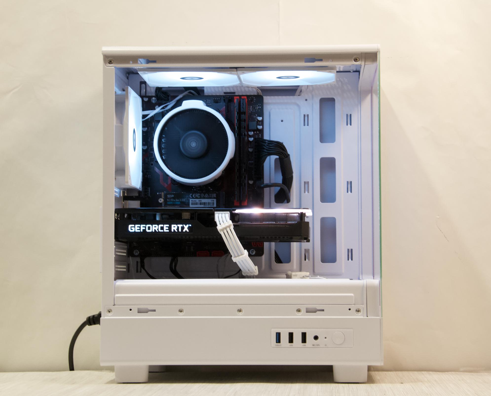 RTX 3070, Ryzen 5 3600, 16GB DDR4, 1TB NVMe SSD, WiFi - Custom Gaming PC