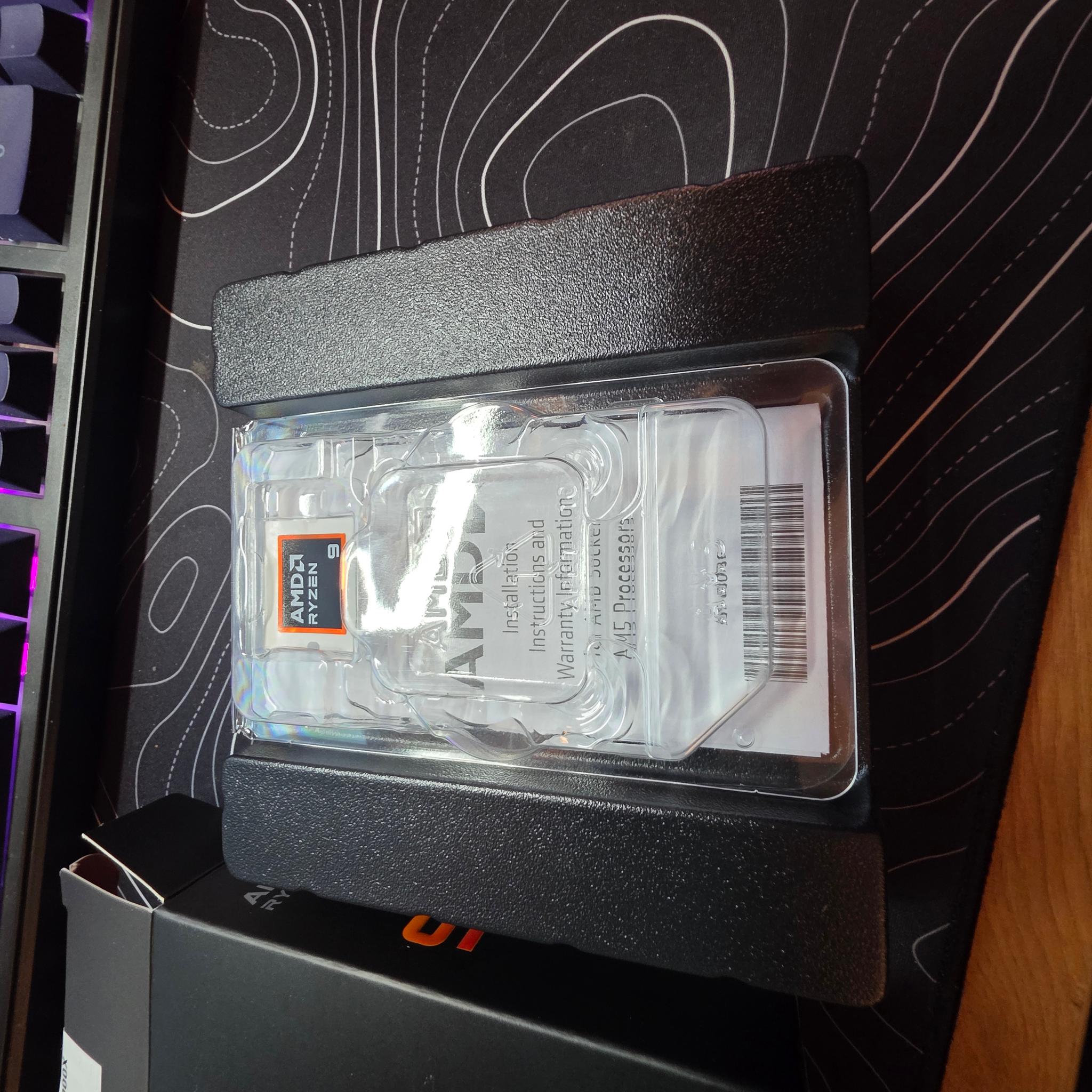 AMD Ryzen 9 9900X