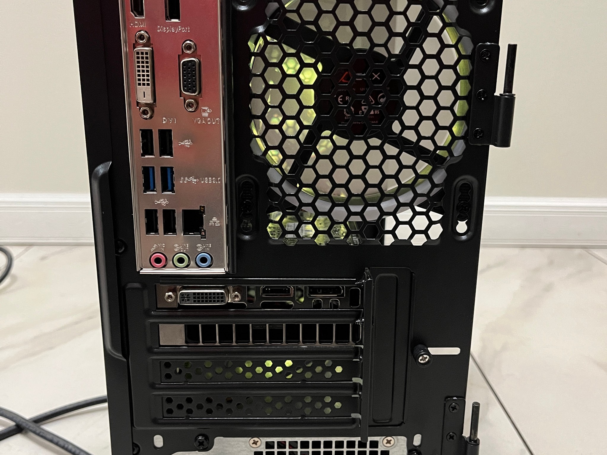 Super Budget Gaming PC - Intel i7-4790, NVIDIA GTX 750 Ti, 16GB RAM, 628GB Storage, w/ Wi-Fi & BT