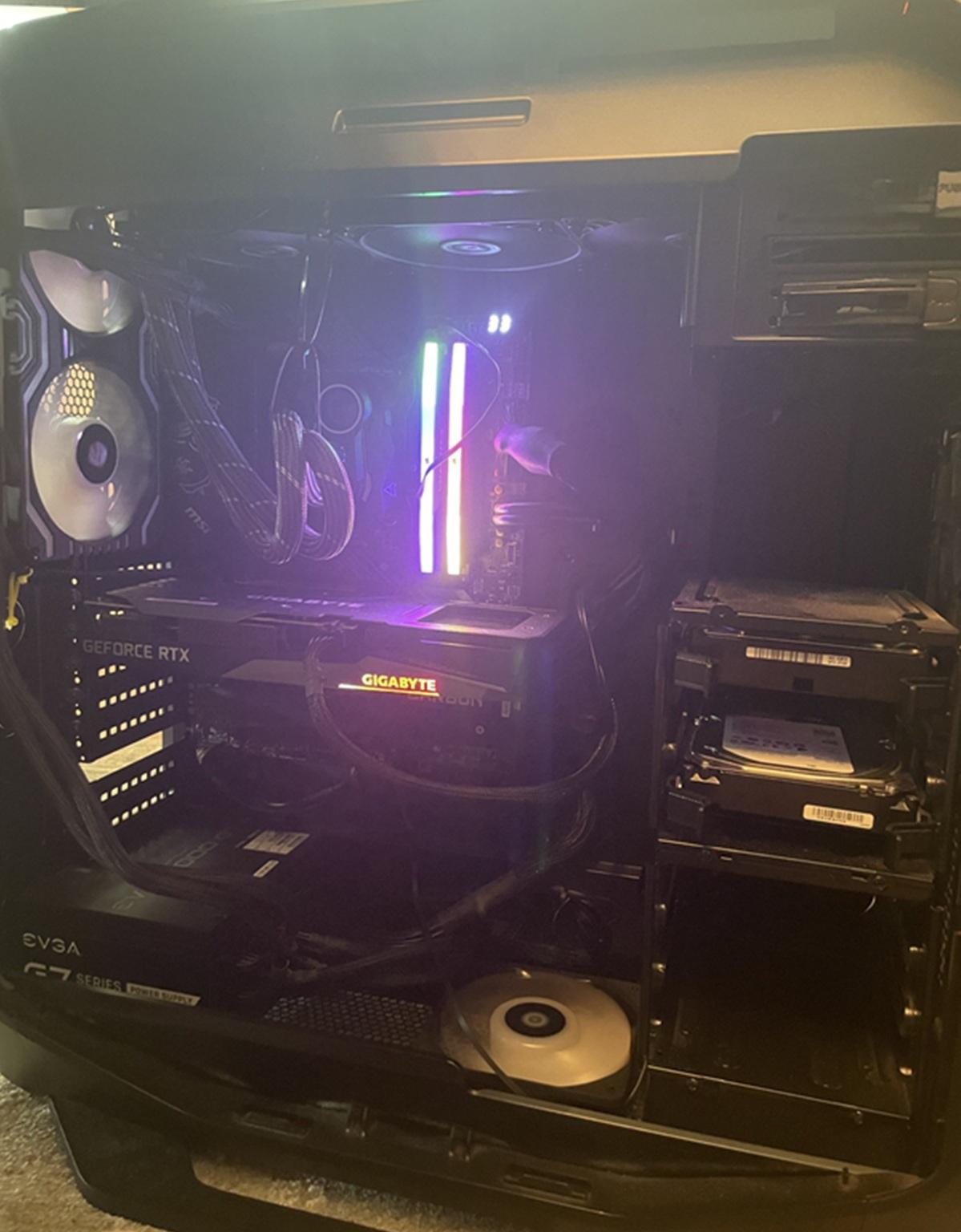 12th Intel i9-12900K, 3200 16 Core 24 RTX 3060 12G Memory DDR5 64G SSD 1TB Power Supply 1000W