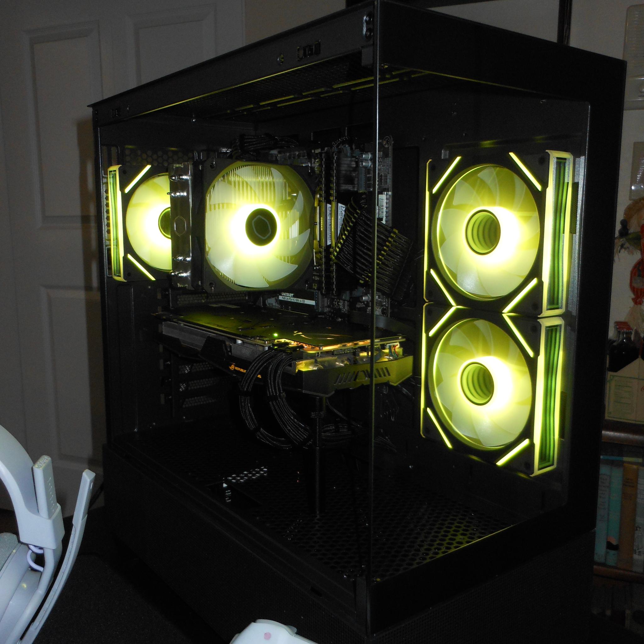Gaming PC // ROG Strix 1080 // Ryzen 3600 // 500GB NVME SSD // 16GB DDR4 Ram // ARGB