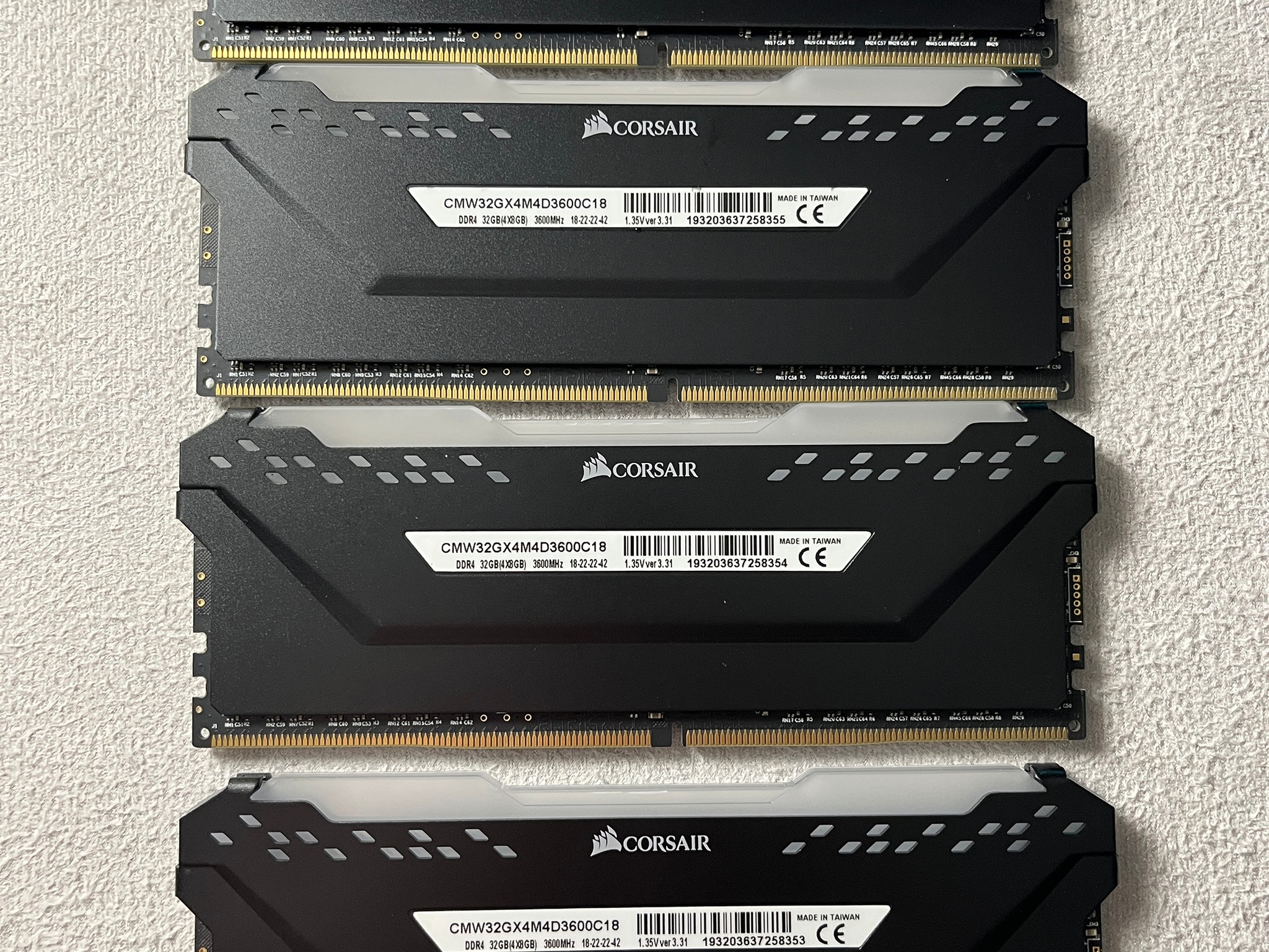 CORSAIR Vengeance RGB Pro 32GB (4 x 8GB) DDR4 3600MHz