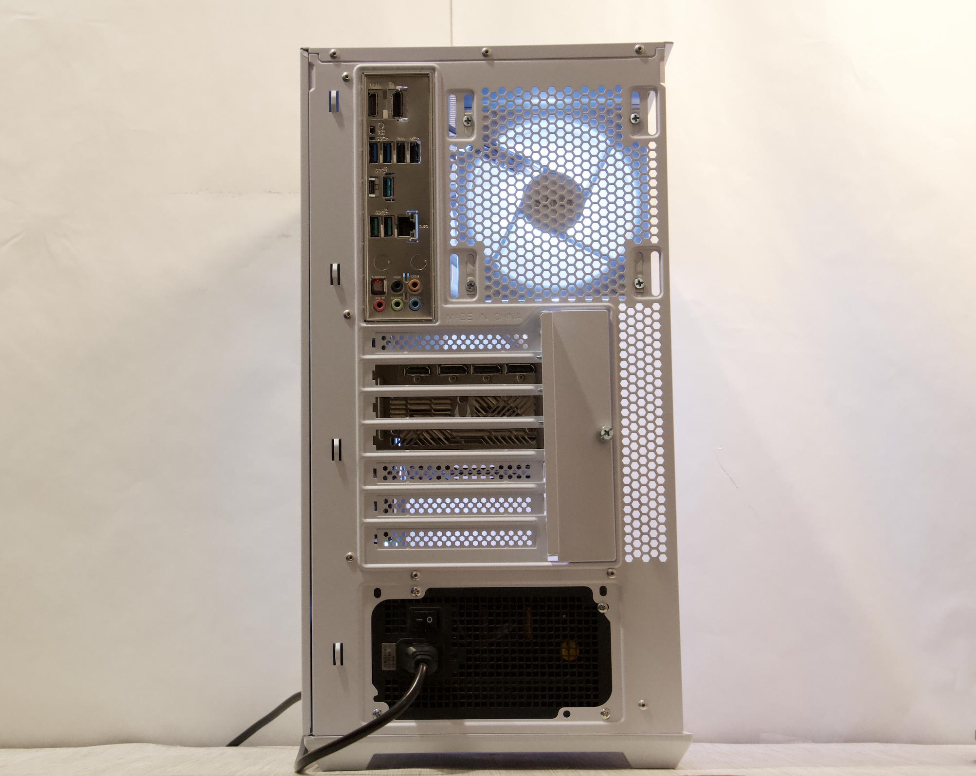 RTX 5070 Ti, Ryzen 7 7800X3D, 32GB DDR5, 2TB NVMe SSD, WiFi - High End 4K Gaming PC