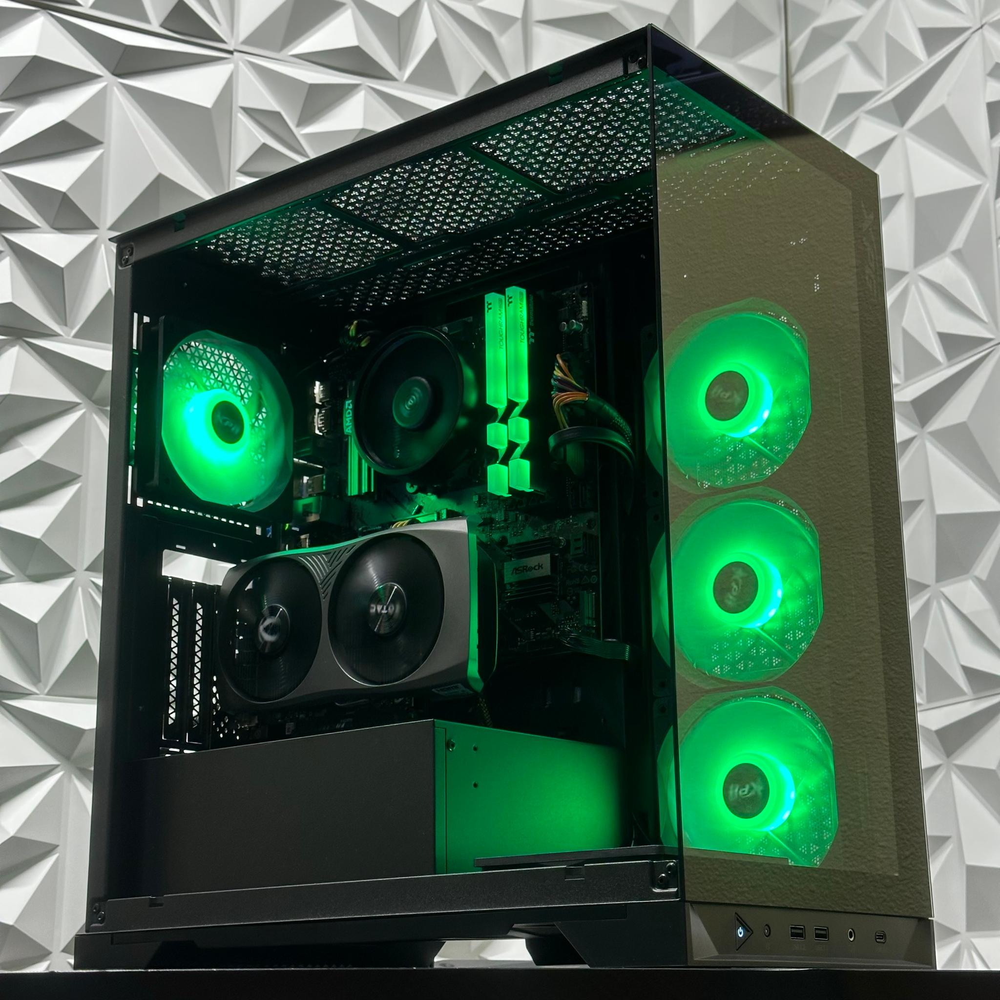 RTX 4060 / Ryzen 5 5500 / 16GB 3600MHz Ram / 512GB SSD / B550 / 600w / windows 11