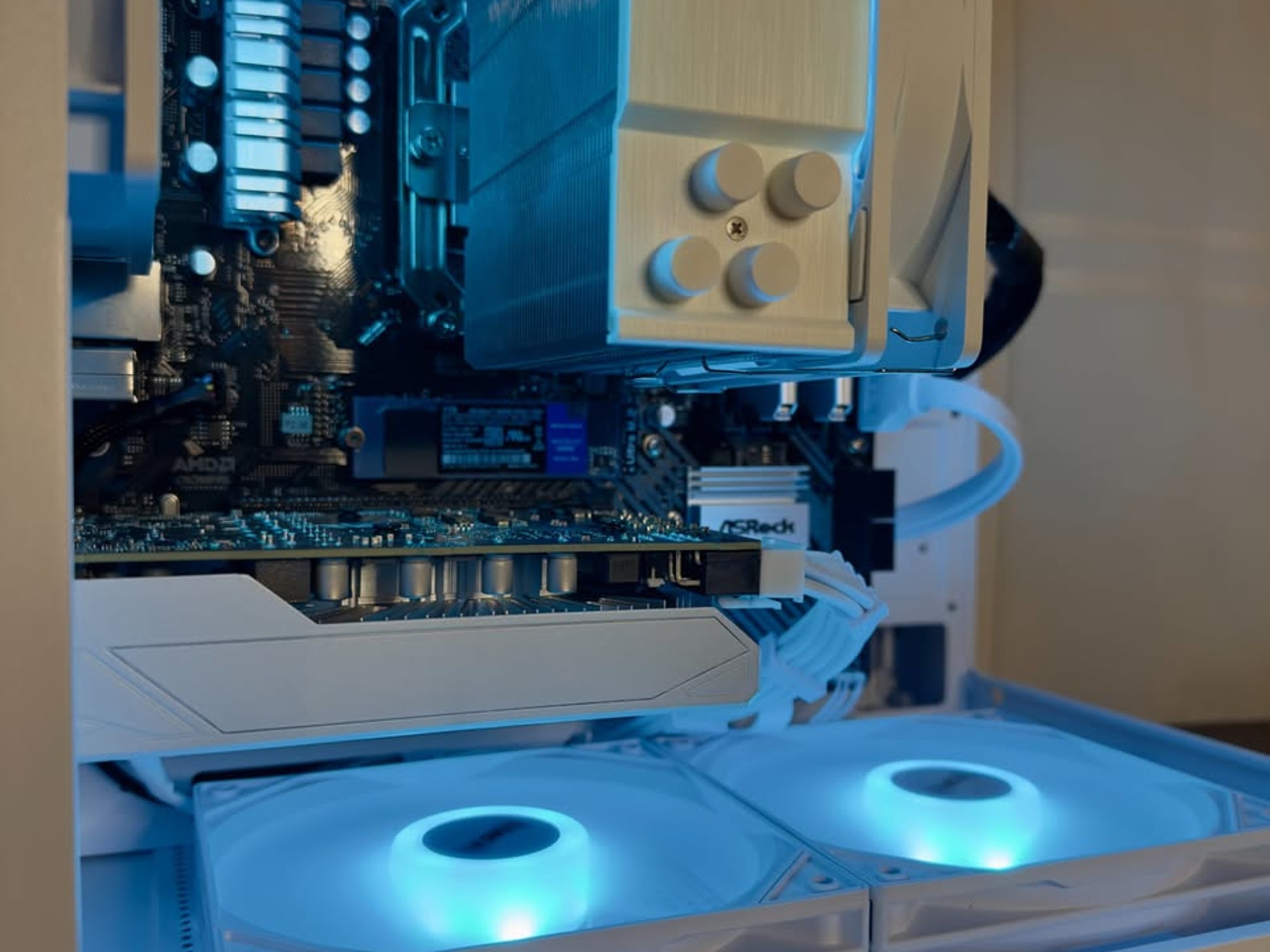 🌬️💠 Frostbyte Mini 🌬️💠 | RGB Gaming PC (NVIDIA GTX 1660 Super, Ryzen 5, 1TB NVMe SSD)